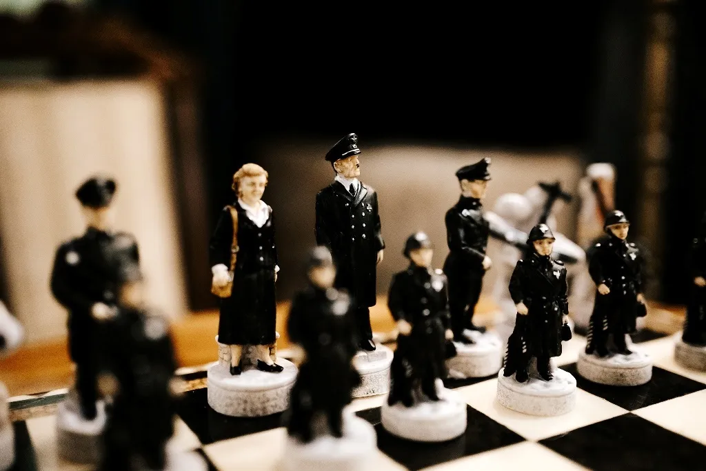 02 Paroda _Iš tamsos_ - Gražvydas Jovaiša