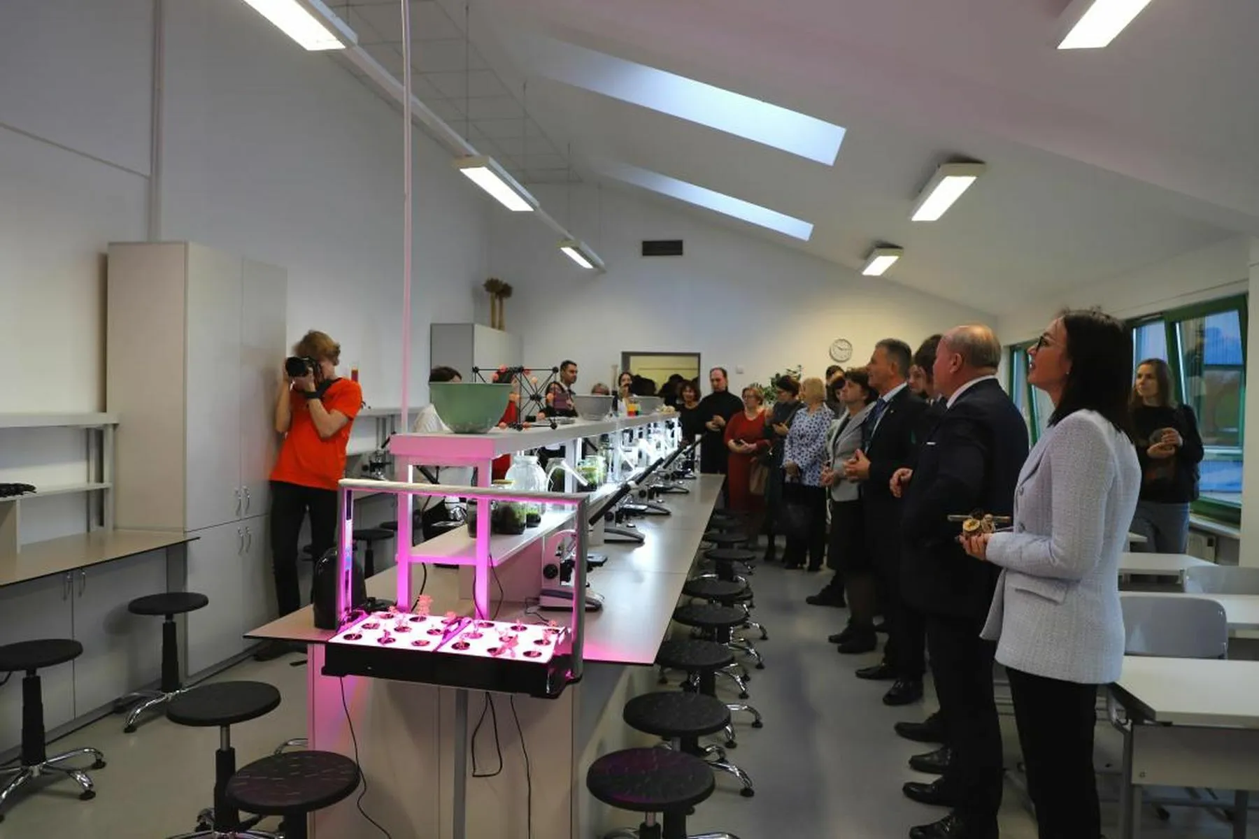 VDU Ugnės Karvelis gimnazijoje atidaryta gamtos mokslų laboratorija / KRS nuotr.