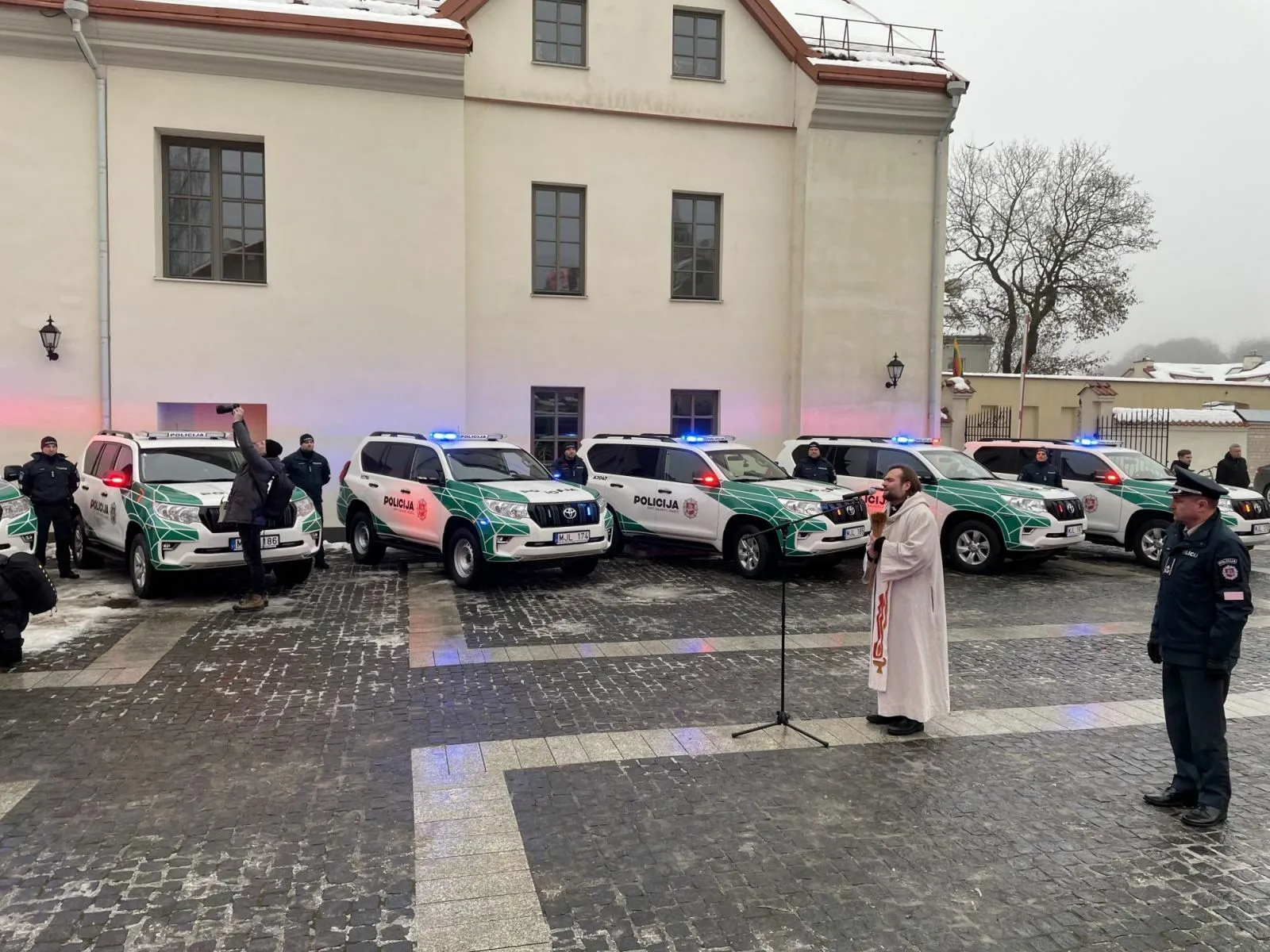 Nauji policijos automobiliai