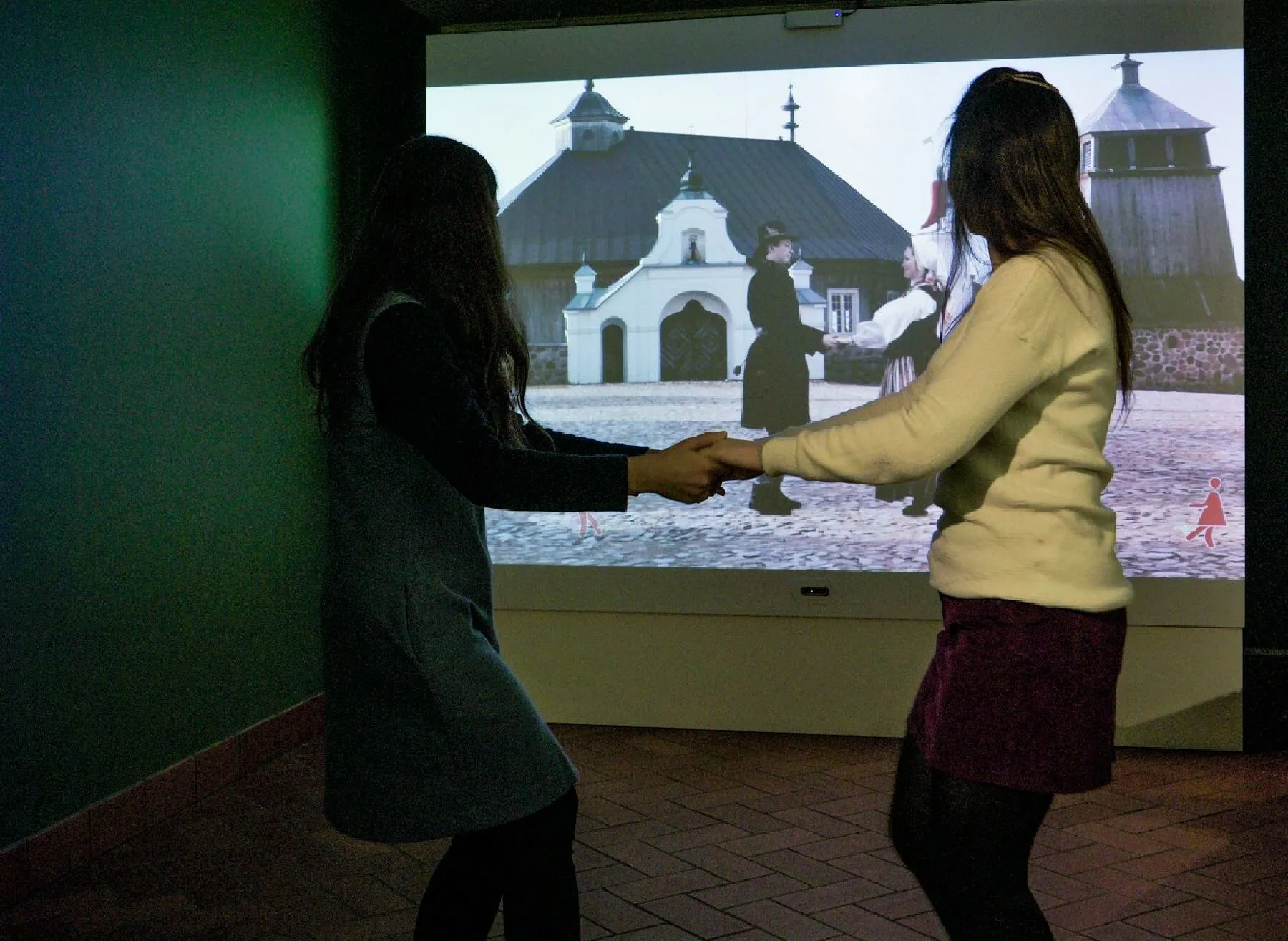 Tautinių šokių paroda Kauno miesto muziejuje