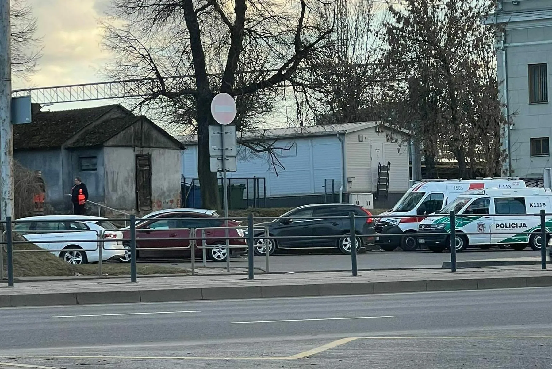 Girtas vyras prie Kauno geležinkelio stoties