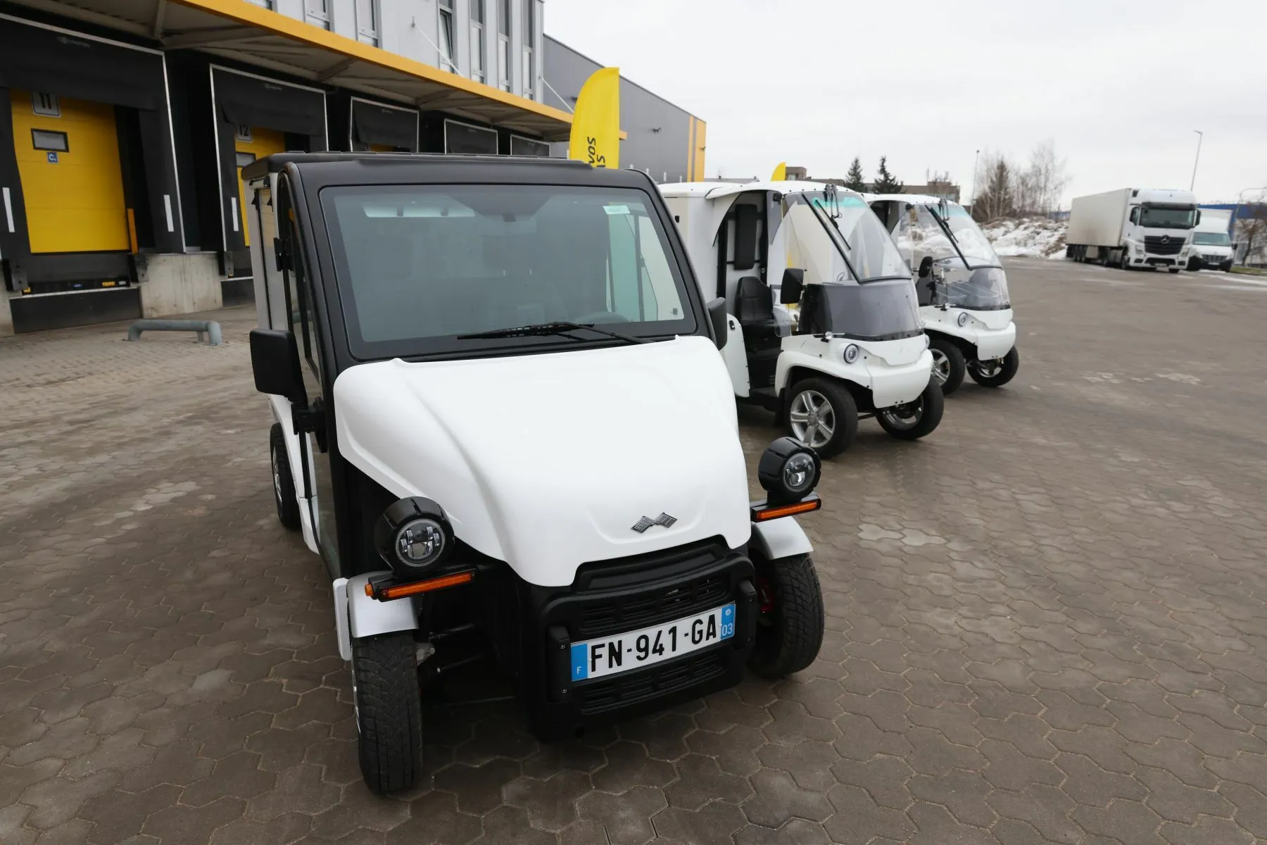 Lietuvos pašto bandomos elektrinės transporto priemonės