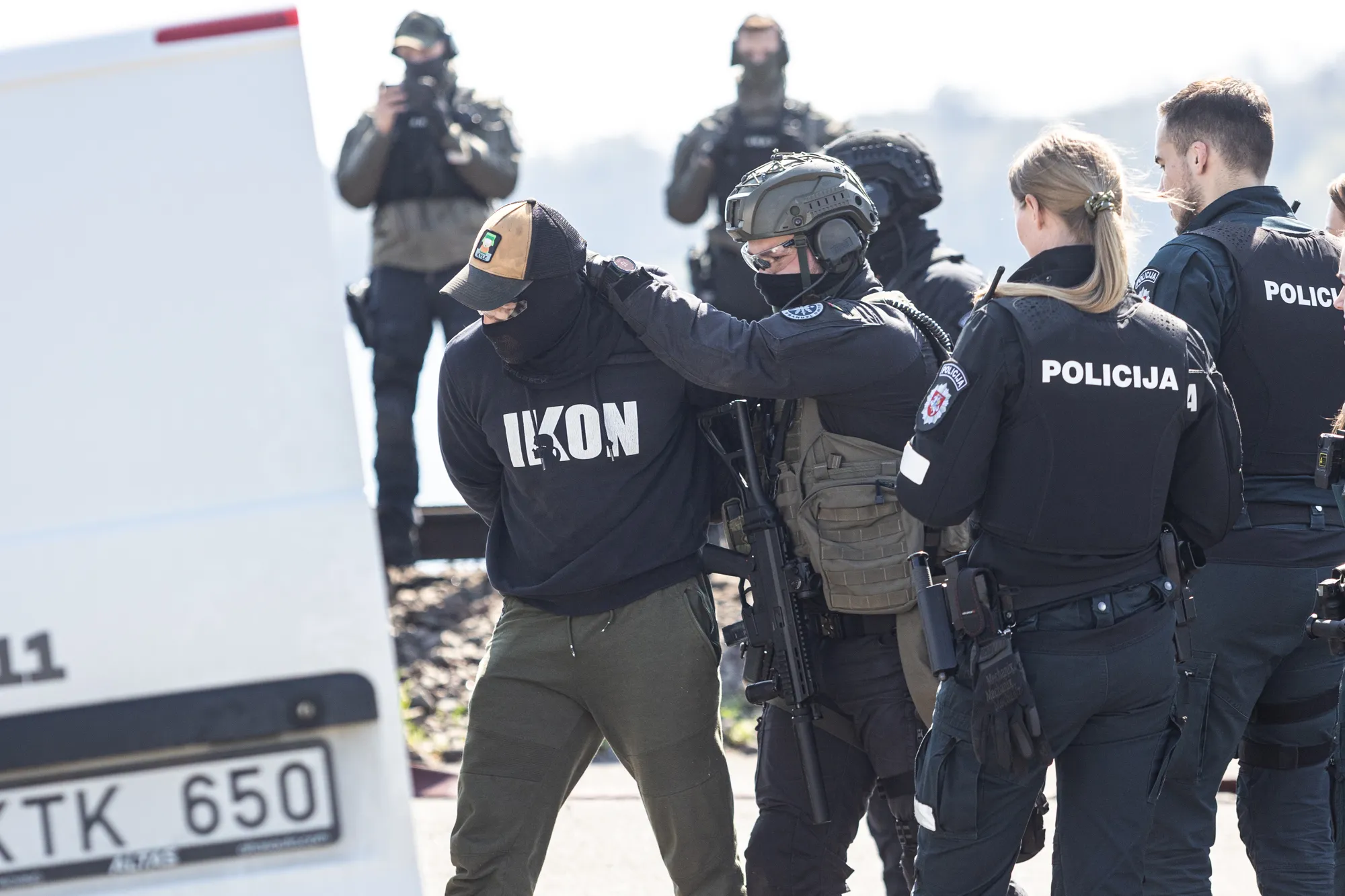 Specialiųjų tarnybų pratybos ant HES tilto