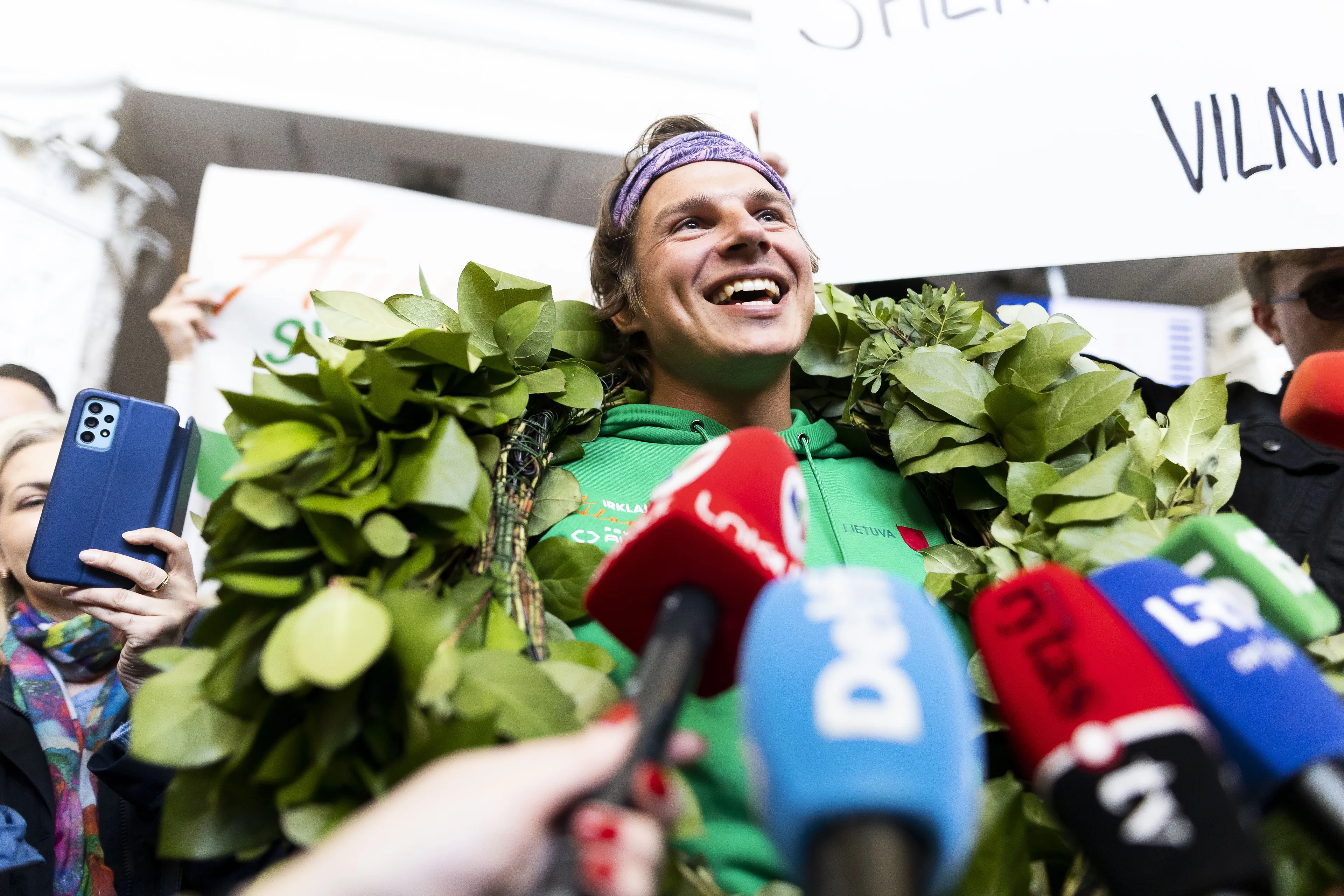 A. Valujavičiaus sutikimas Vilniaus oro uoste