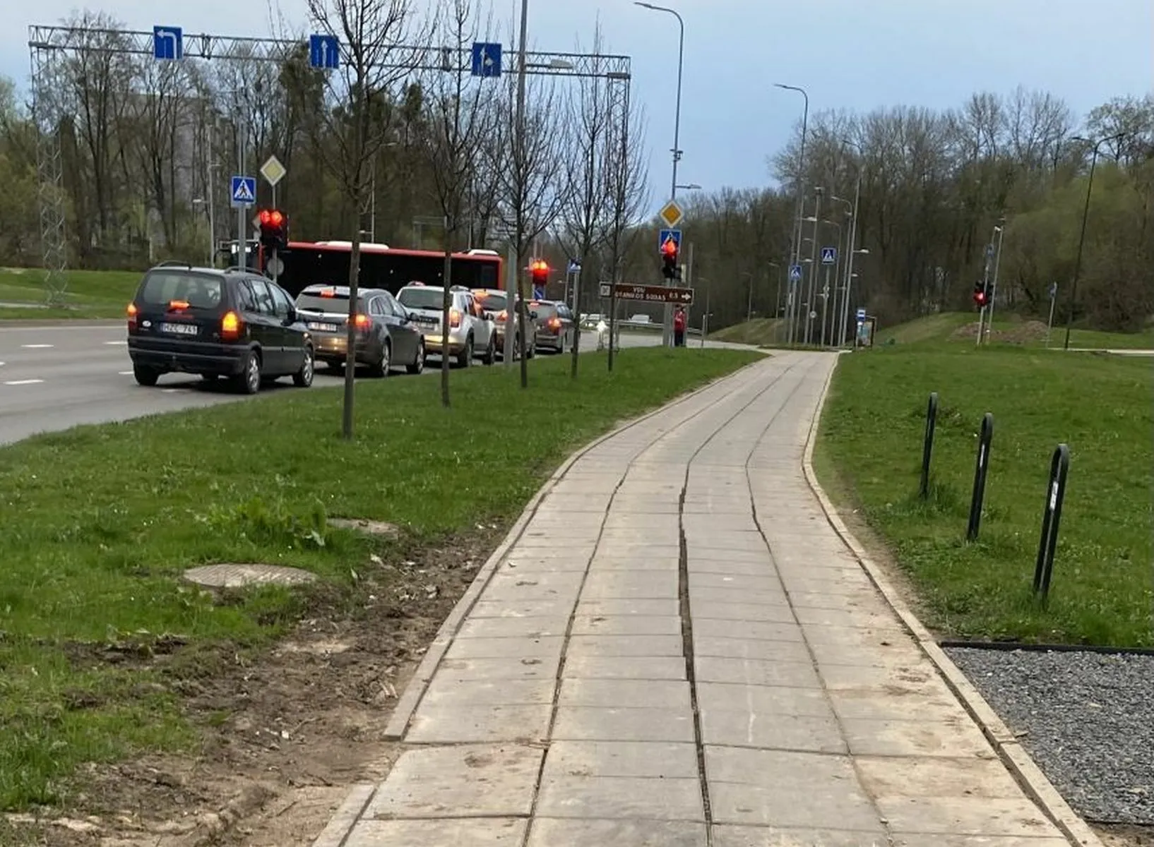 Šaligatvis Europos pr. 4