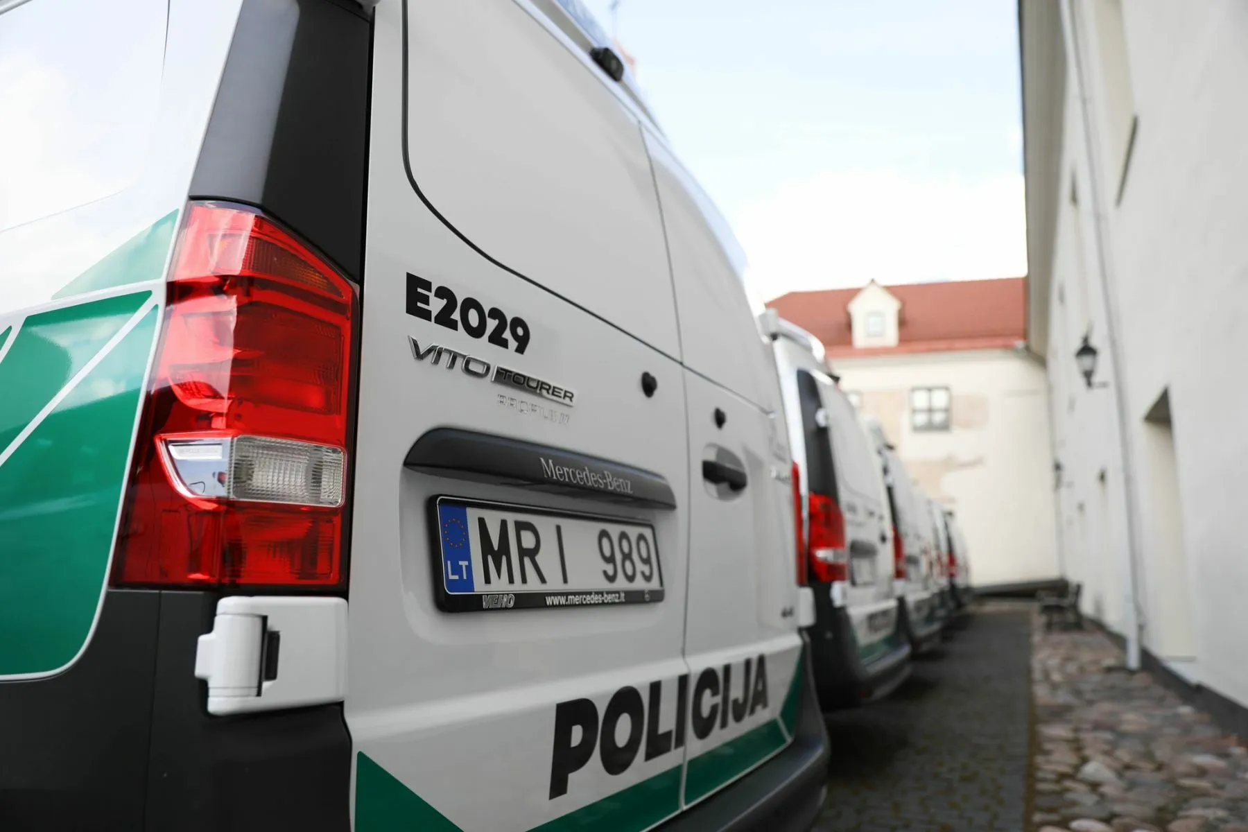 Policija įsigijo 19 naujų reagavimo mikroautobusų už beveik 1,4 mln. eurų
