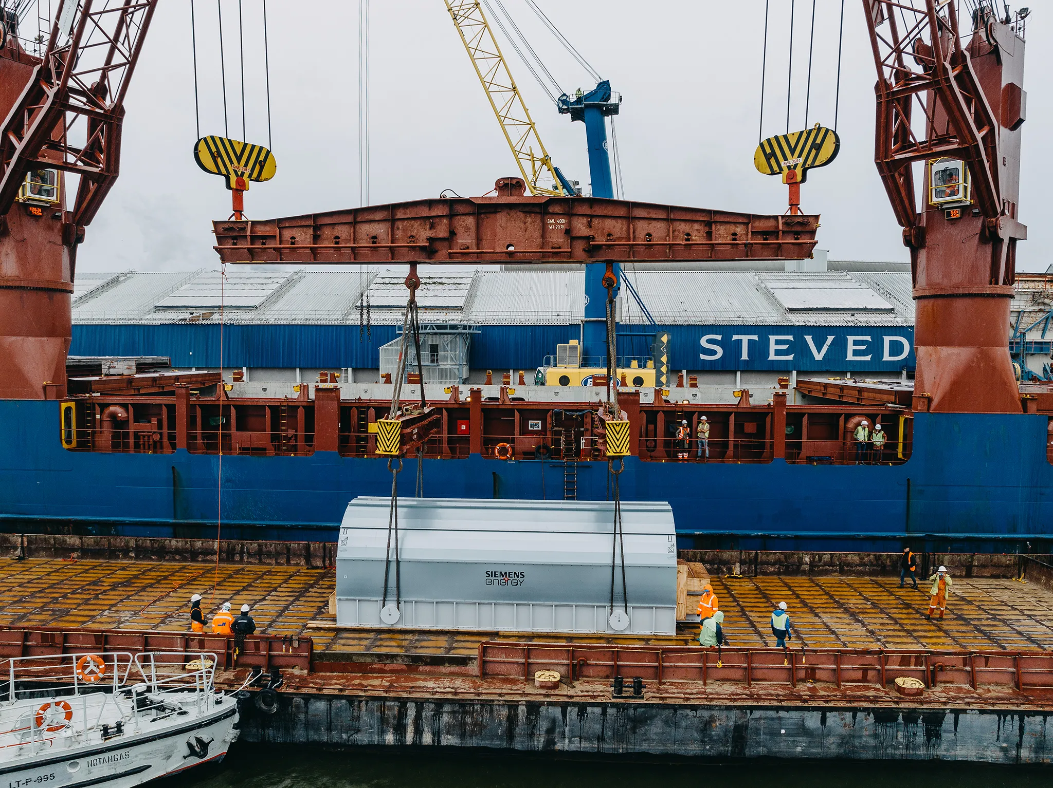 Į Kauną atgabentas sinchroninis kompensatorius