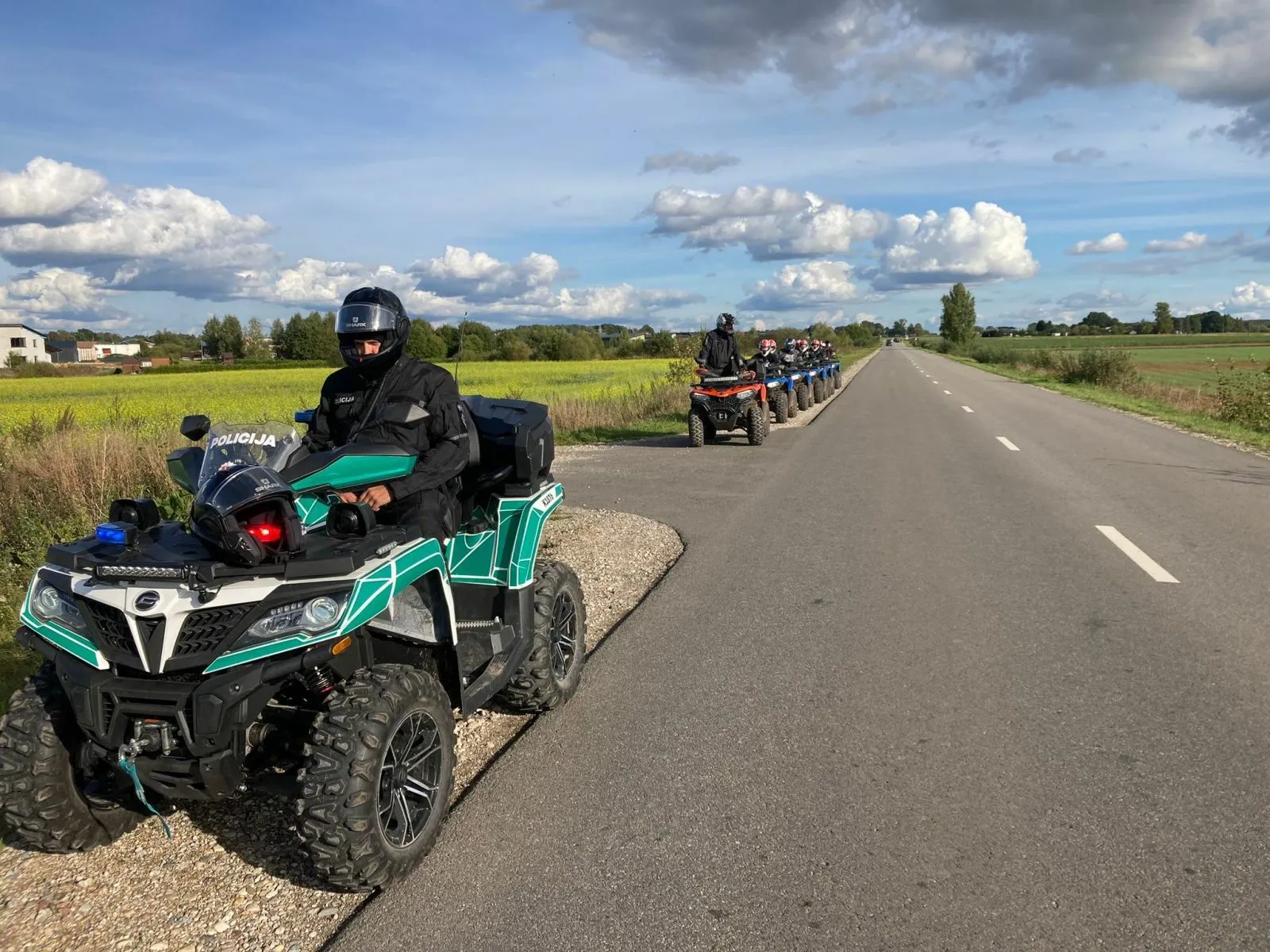 Saulėtą sekmadienį Kauno rajone patruliuota ir keturračiais