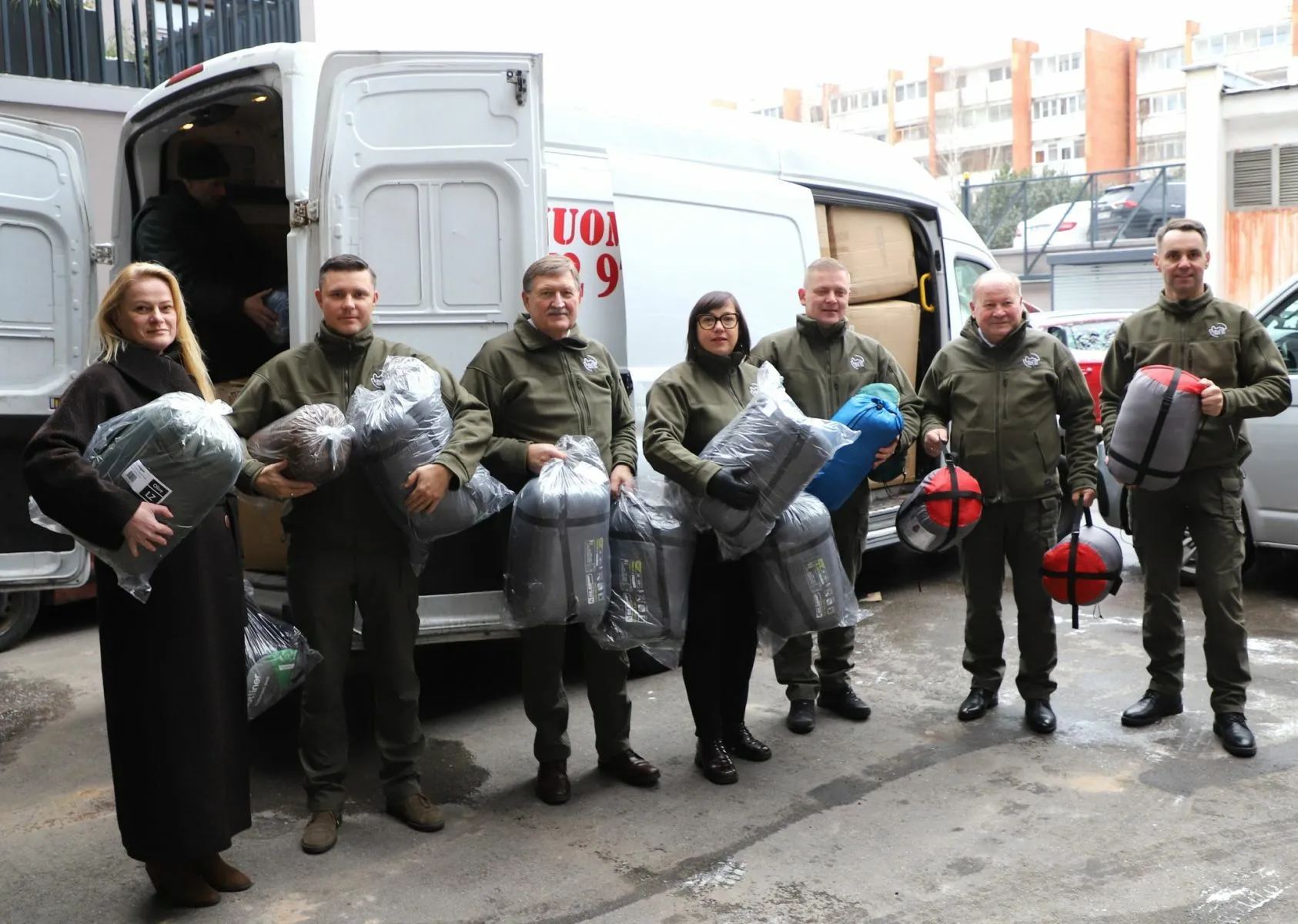 Ukrainos karius šildys Kauno rajono gyventojų padovanoti miegmaišiai