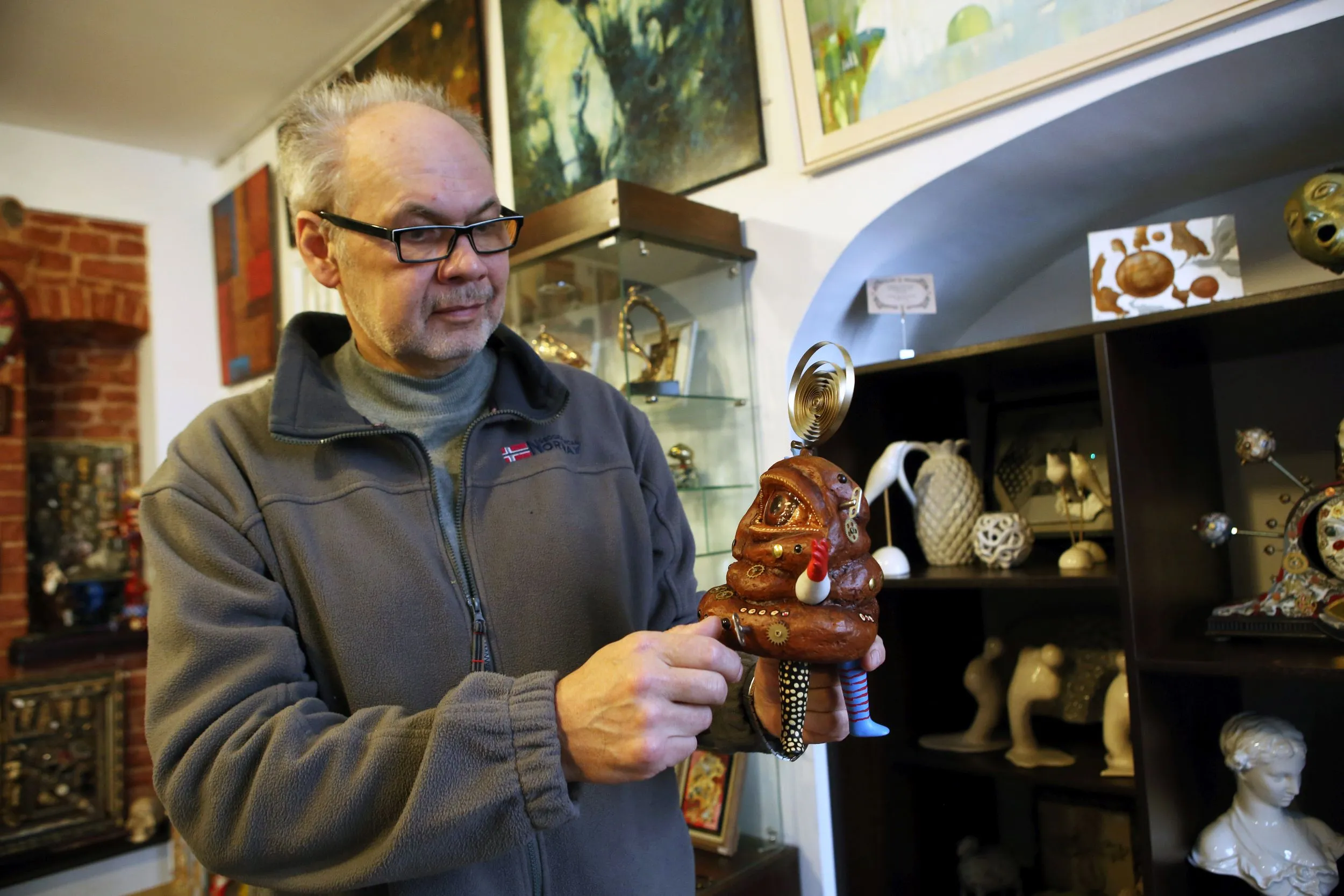 Liutauro Šuto sukurti asambliažai.