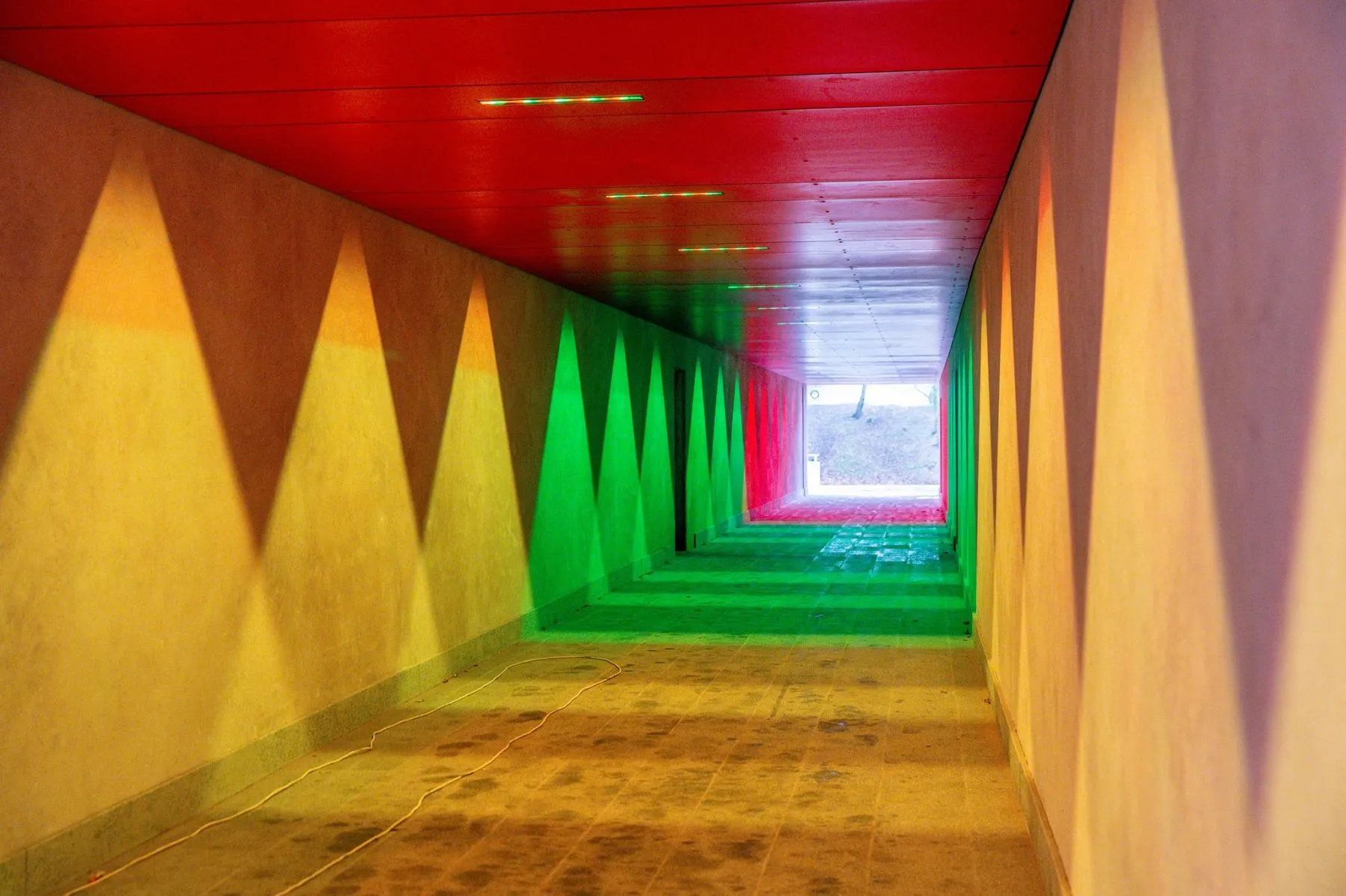 Atnaujinta požeminė perėja po Karaliaus Mindaugo pr.