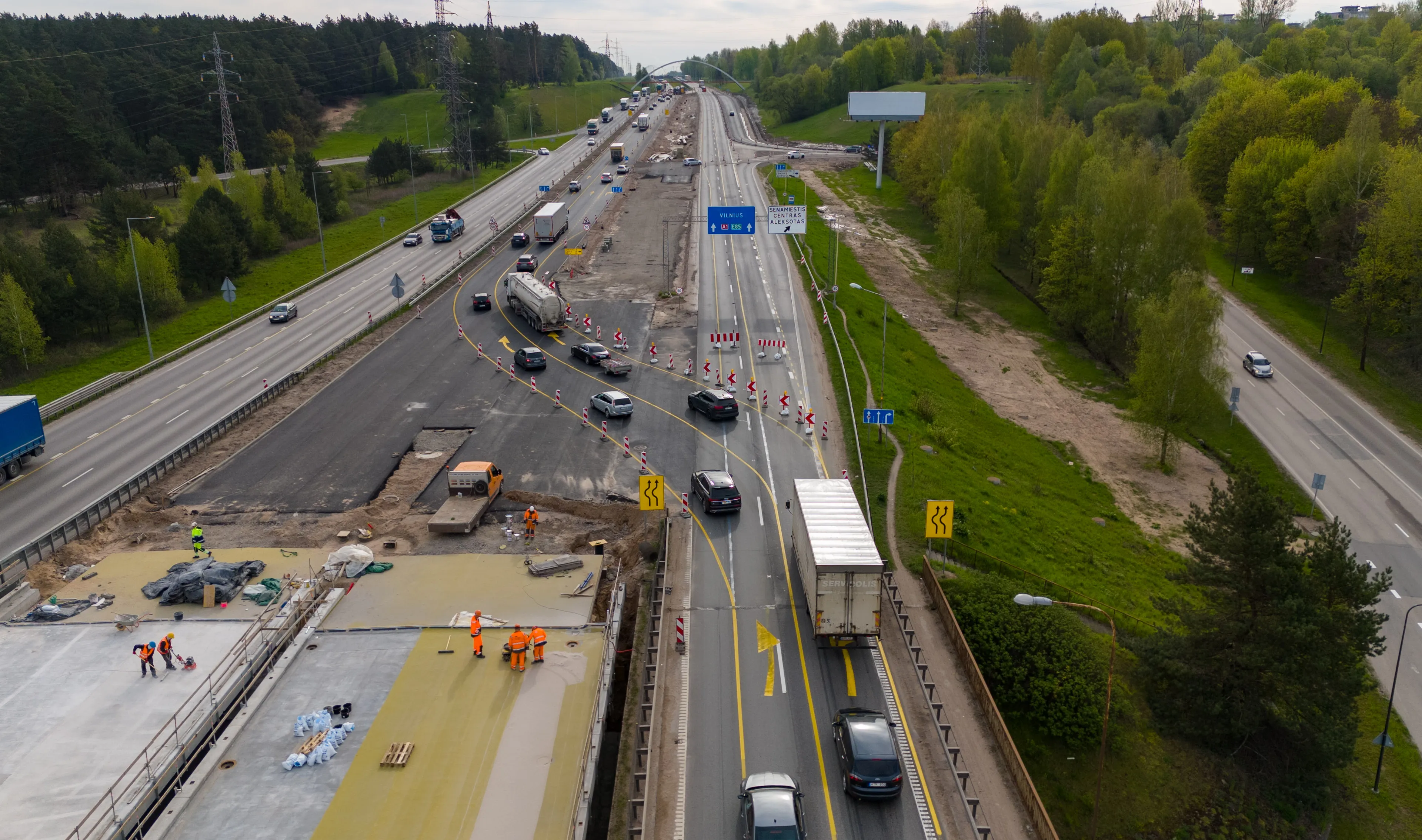 Eismo tvarka prie statomo tilto
