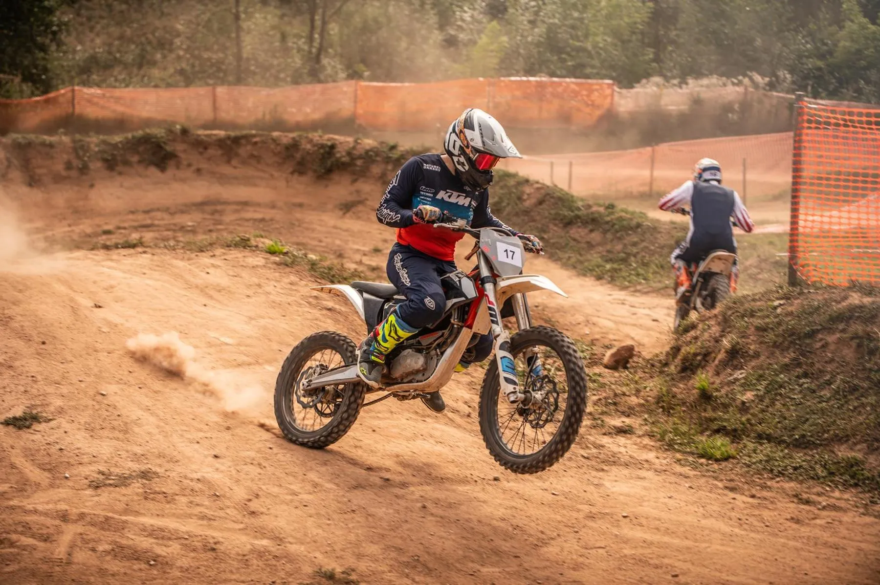 Pirmosios Lietuvoje elektrinių motociklų varžybos / T. Krišiulevičiaus nuotr.