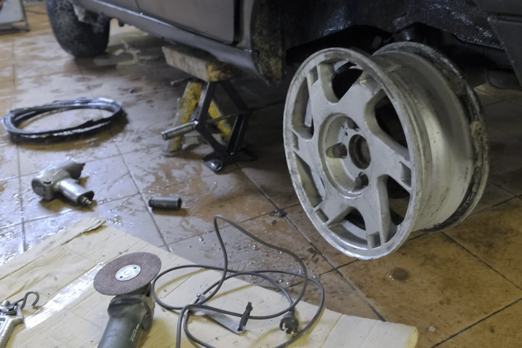 automobilio remontas, garažas