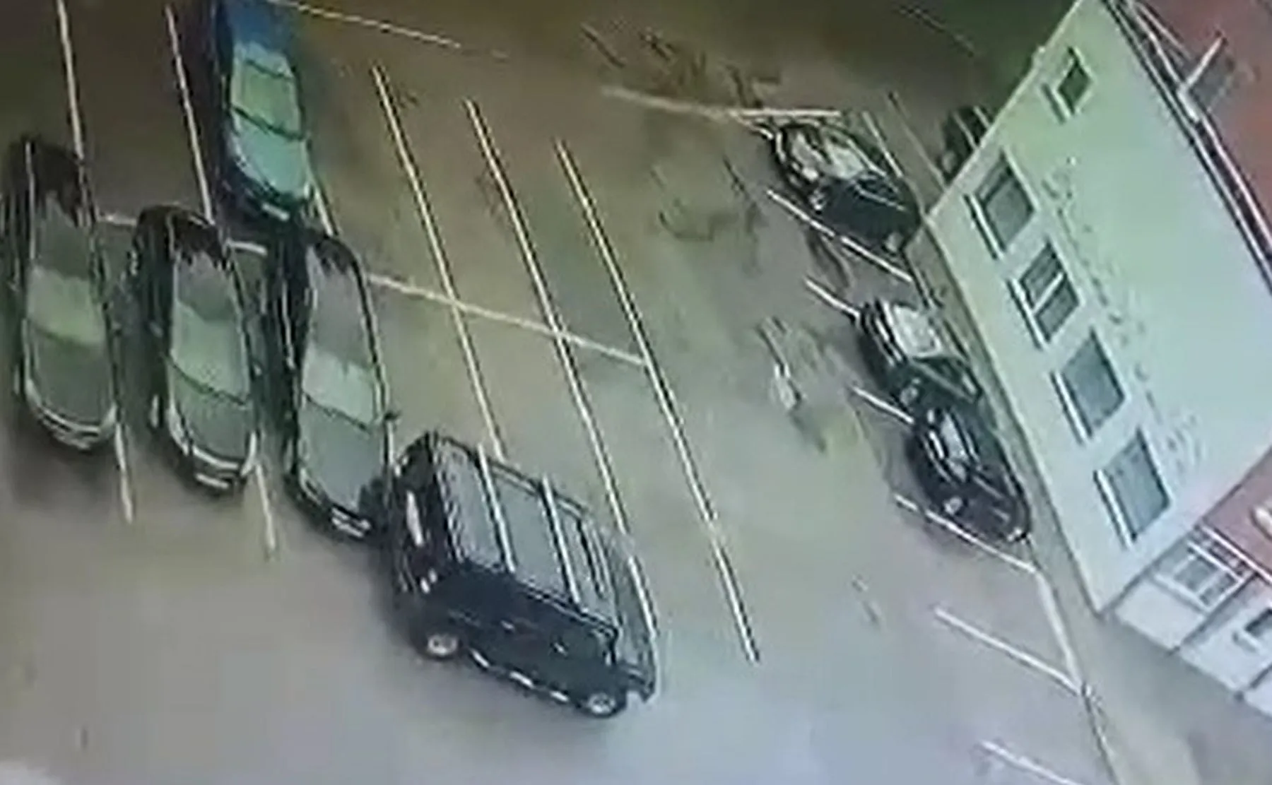 BMW apgadinęs vairuotojas pasišalino iš įvykio vietos