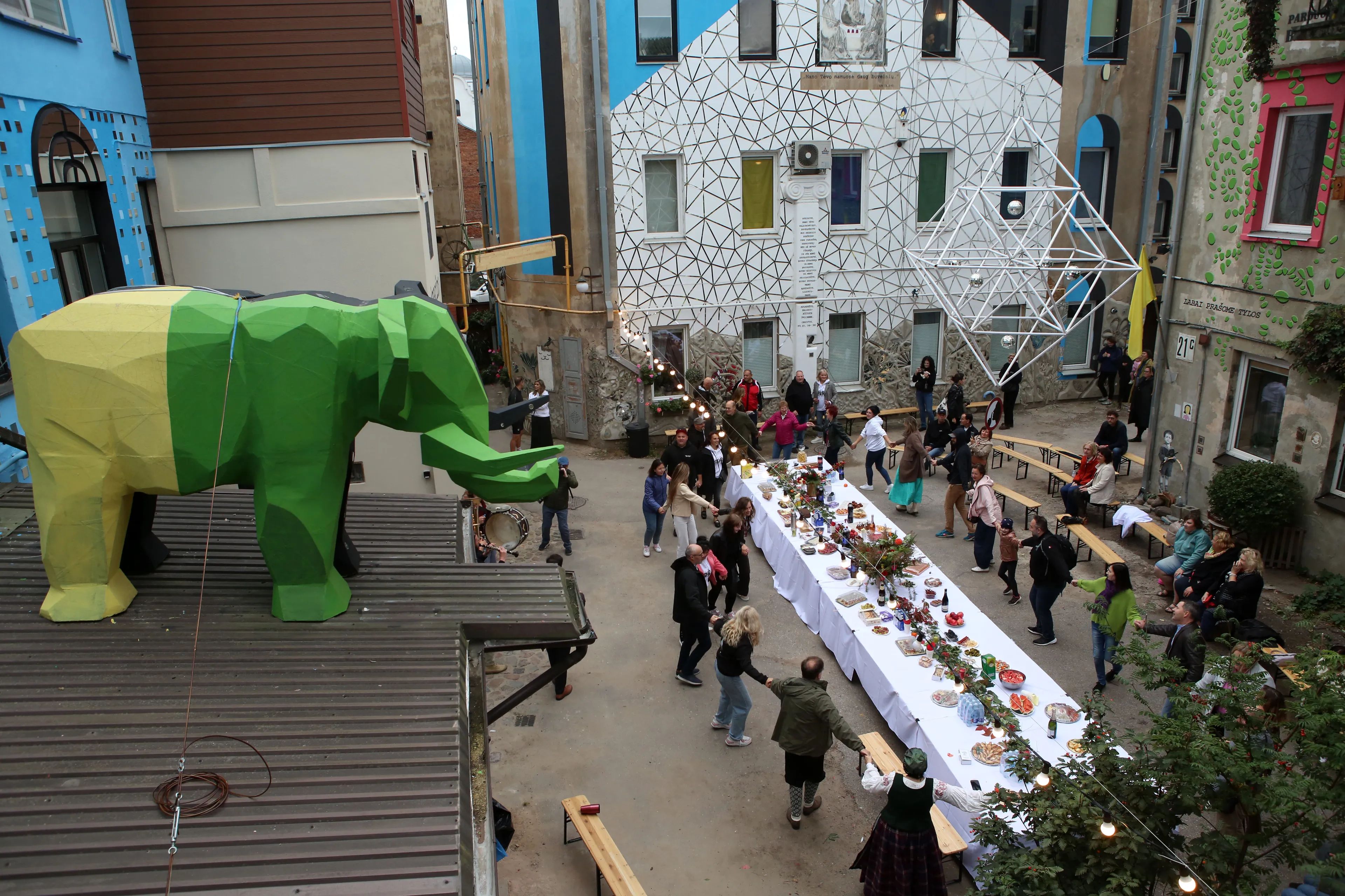 Šurmulingas Kiemo galerijos gimtadienis / M. Patašiaus nuotr.