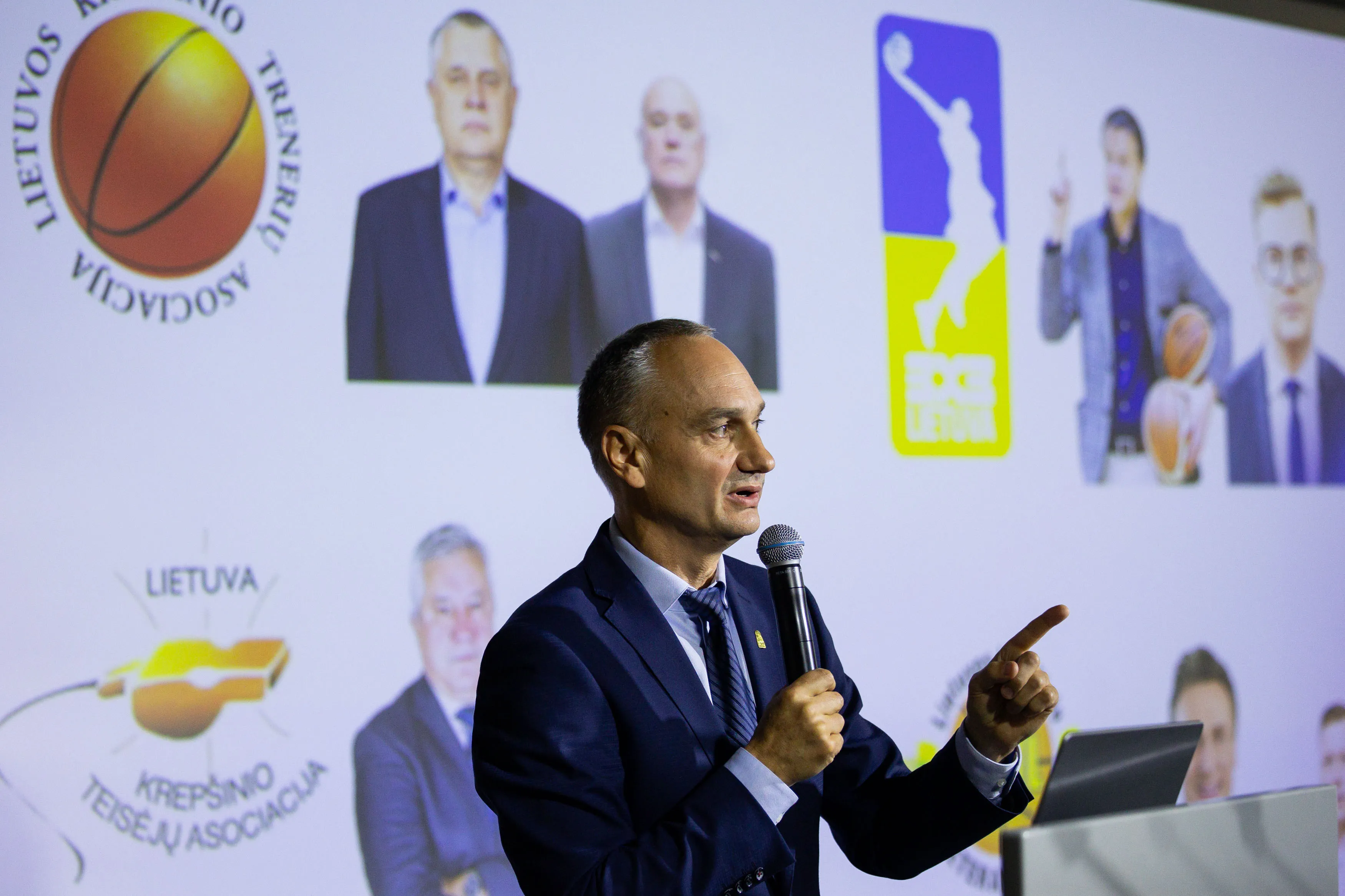 ELTA4992081 Kaunas, 2024 m. Rugsėjo 17 d. (ELTA). Lietuvos krepšinio federacijos ataskaitinė-rinkiminė konferencija. 2024.09.17 13:01:01. Andrius Ufartas (ELTA)