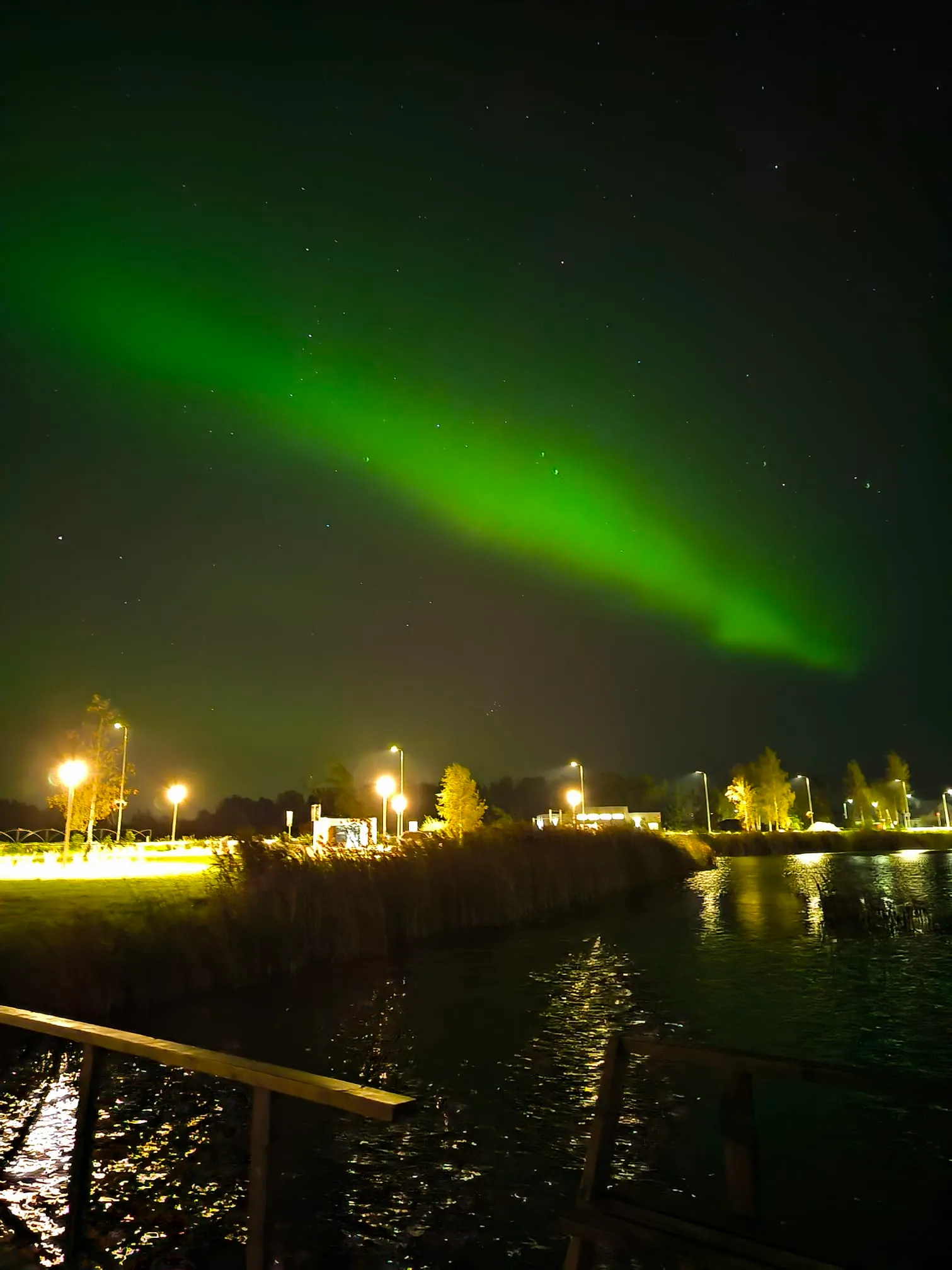 Ketvirtadienio vakarą kauniečiai fiksavo šiaurės pašvaistę / Skaitytojų nuotr.