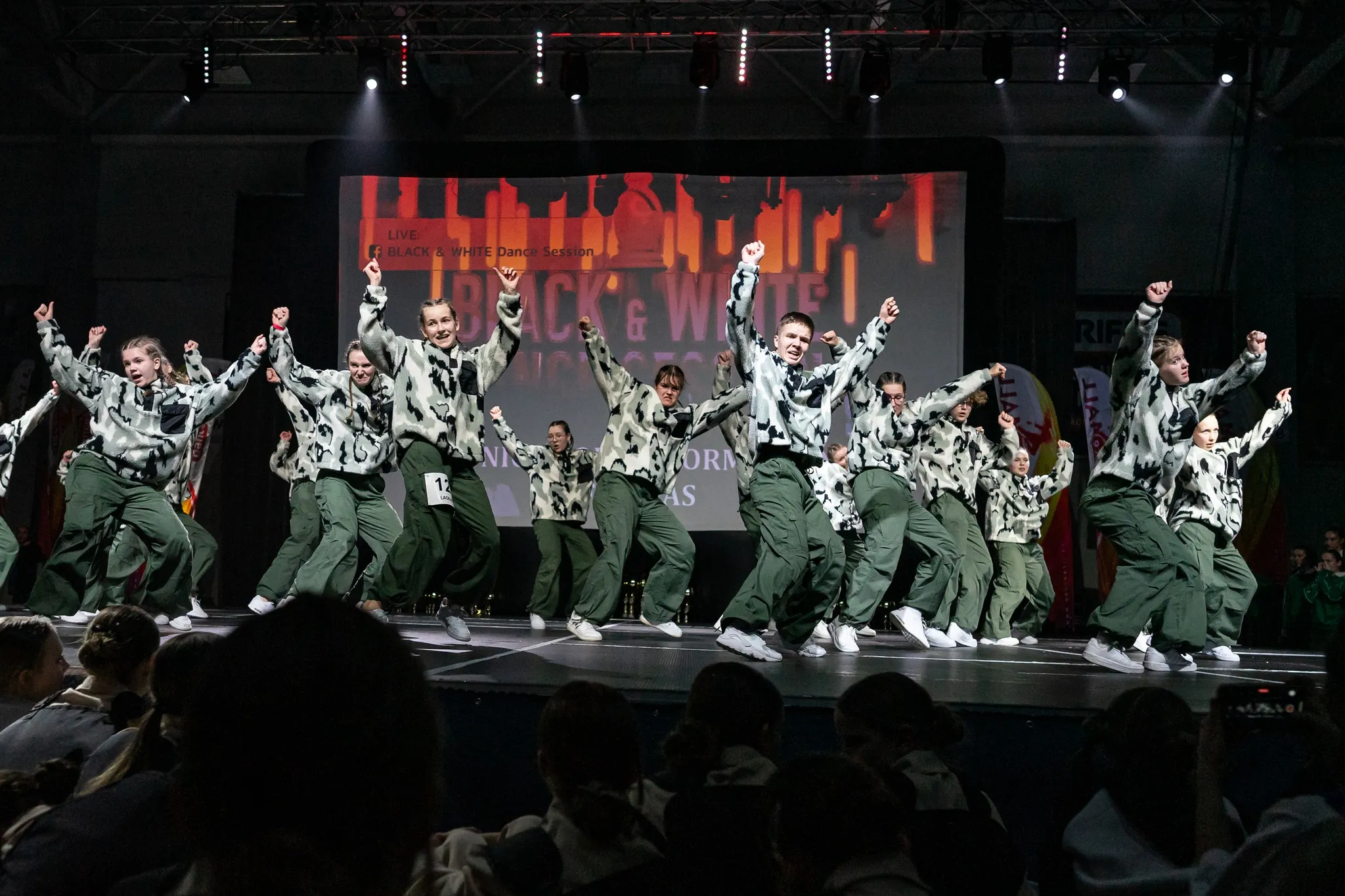 „Black &amp; White Dance Session"