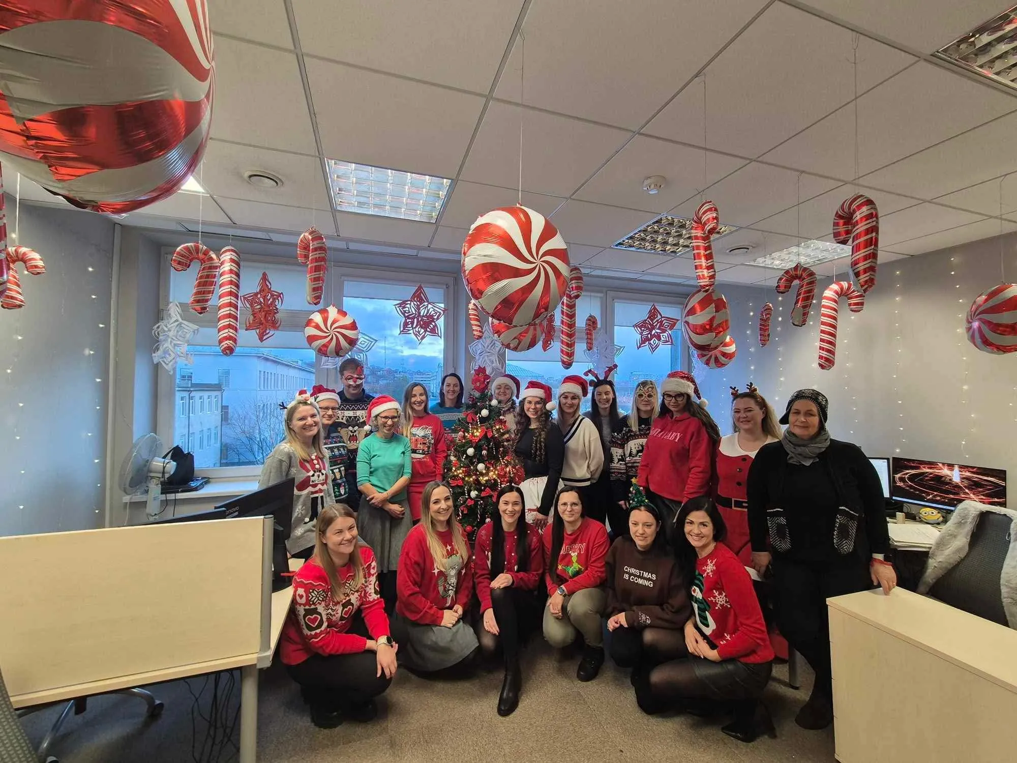 Kauno apygardos teismas šventiniu ritmu / Kauno apygardos teismo nuotr.