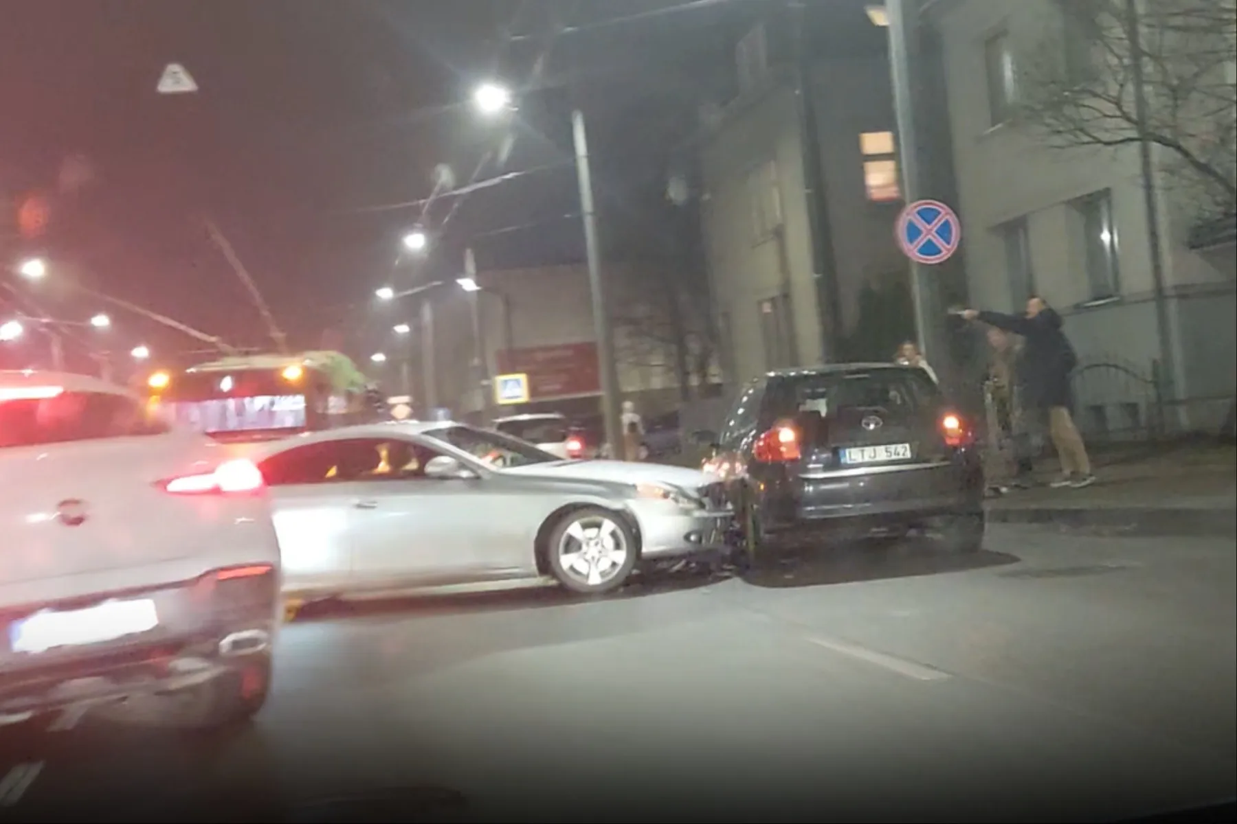 Avarija K. Petrausko g. / Skaitytojų nuotr.