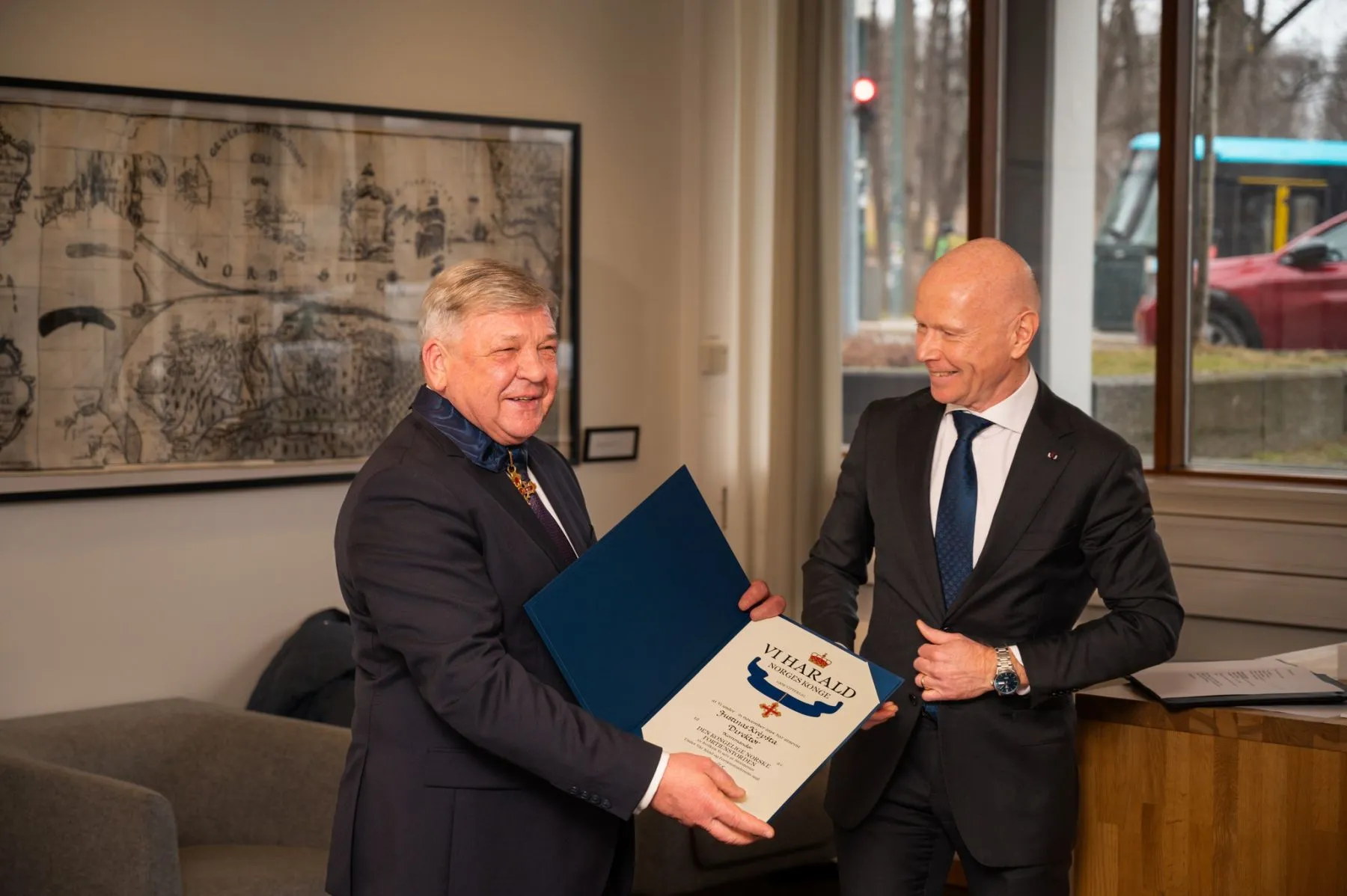 J. Krėpštai Norvegijoje įteiktas garbingas karaliaus Haraldo apdovanojimas / Lietuvos ambasados Norvegijoje nuotr.