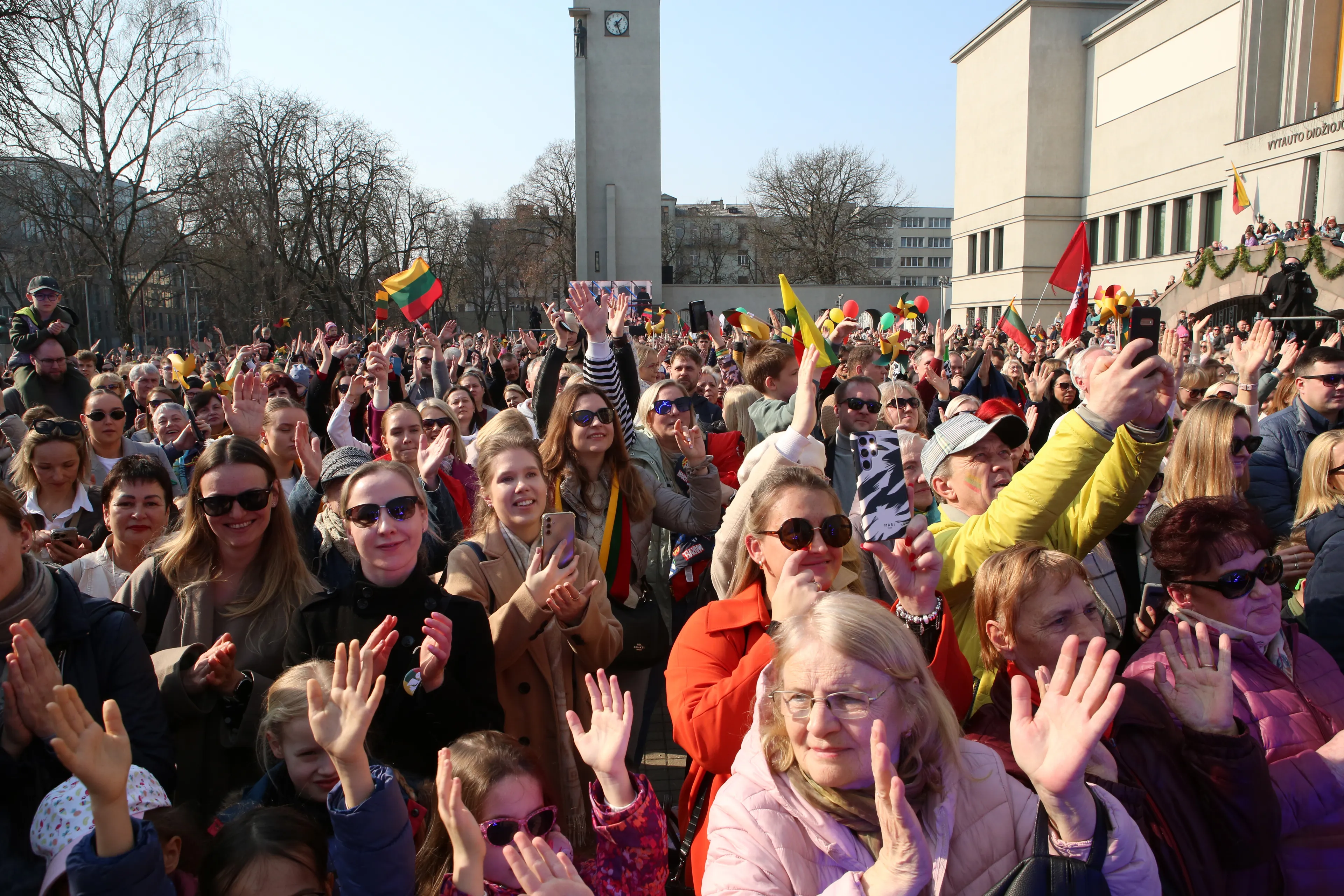 Ši Kovo 11-oji – šilčiausia per visą stebėjimų istoriją