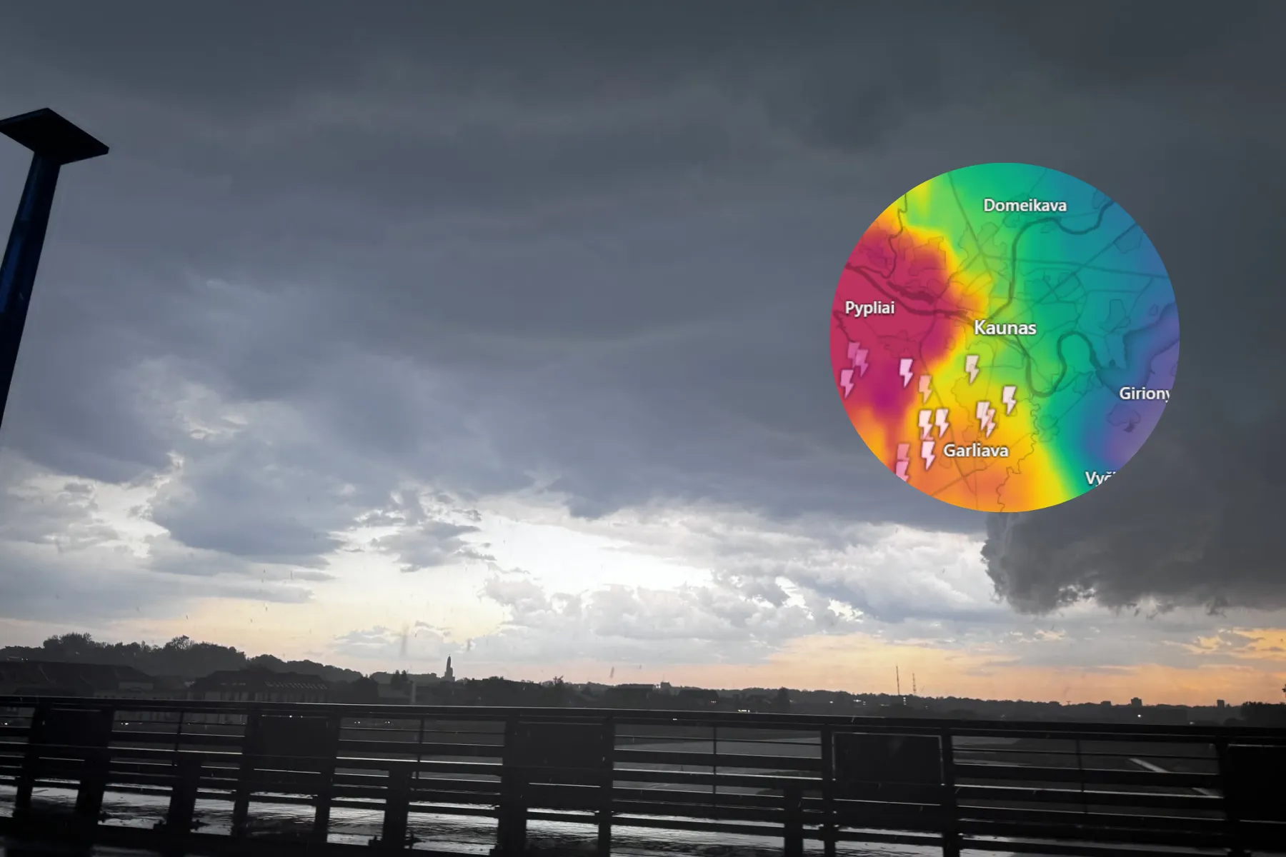 Audringas dangus virš Kauno / Skaitytojų ir windy.com nuotr.