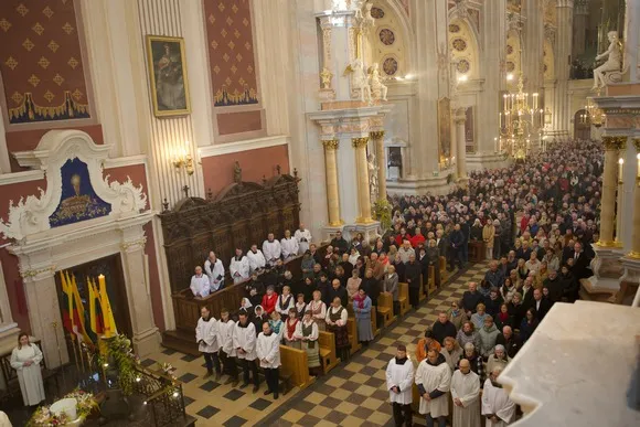 velyku-rytas-arkikatedra2024-tj-01