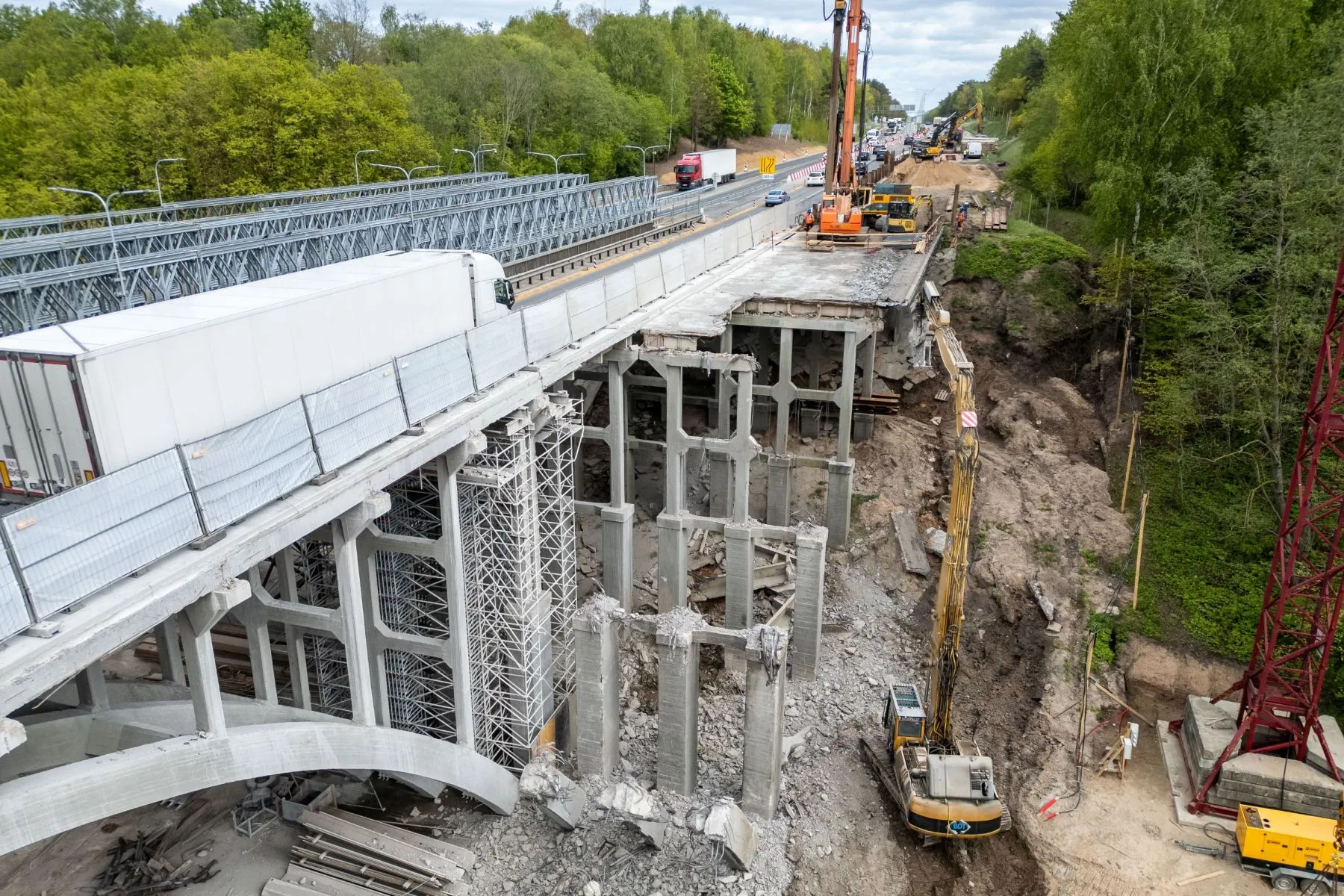 Parodė, kaip vyksta apie 24 mln. eurų kainuosiančio Krunos tilto rekonstravimo darbai