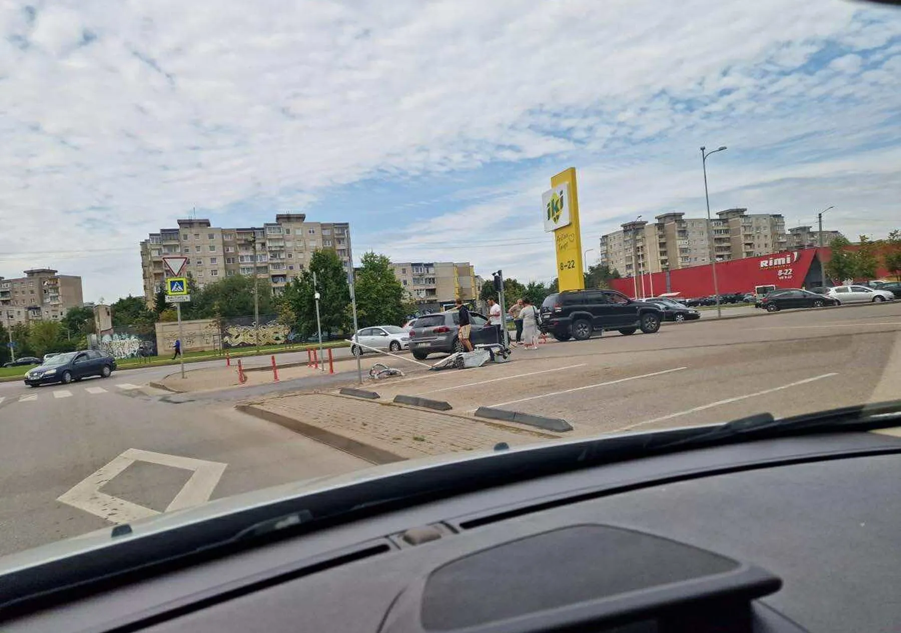 Avarija Baltijos g. / Skaitotojų nuotr.