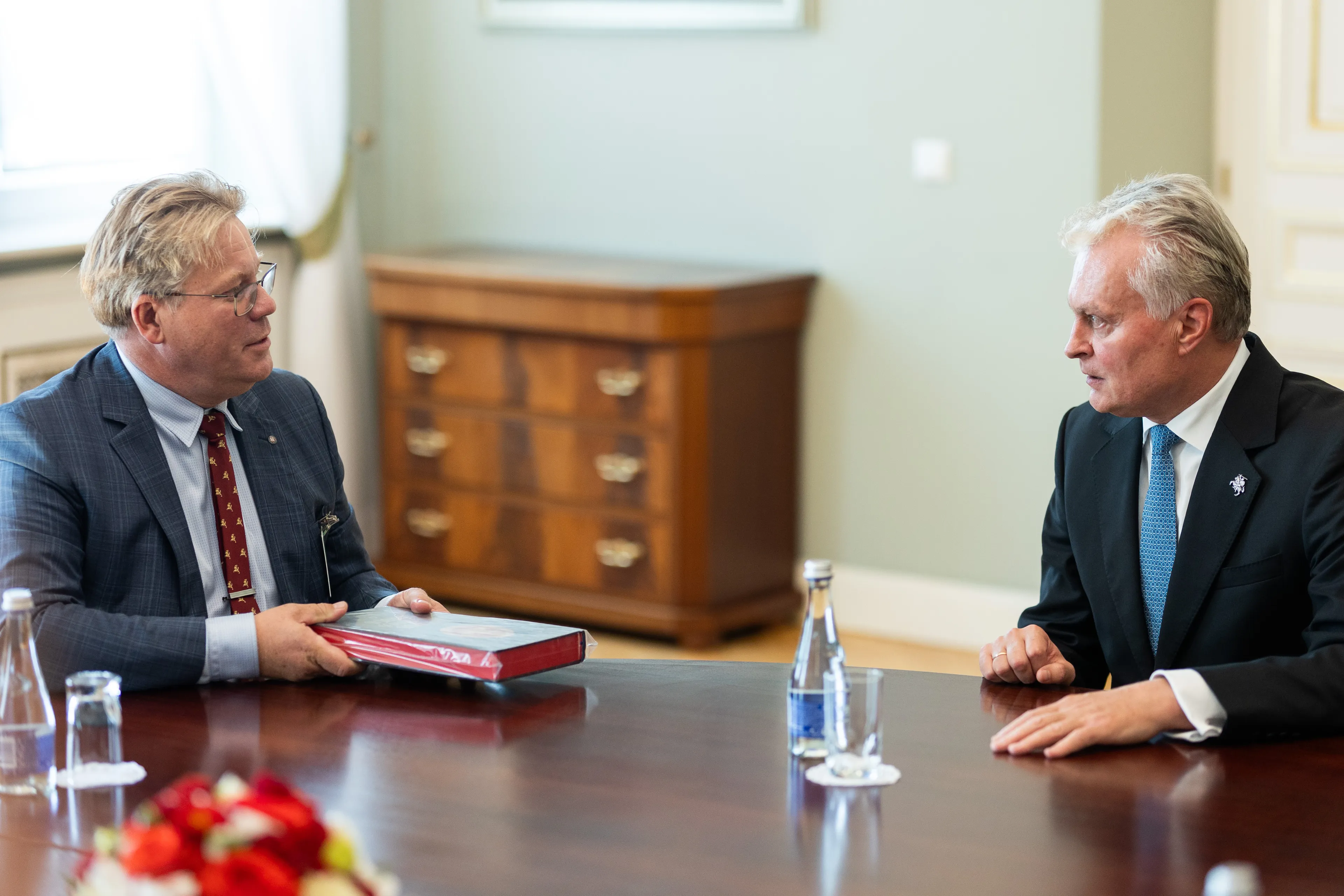 Mindaugas Jablonskis, Gitanas Nausėda