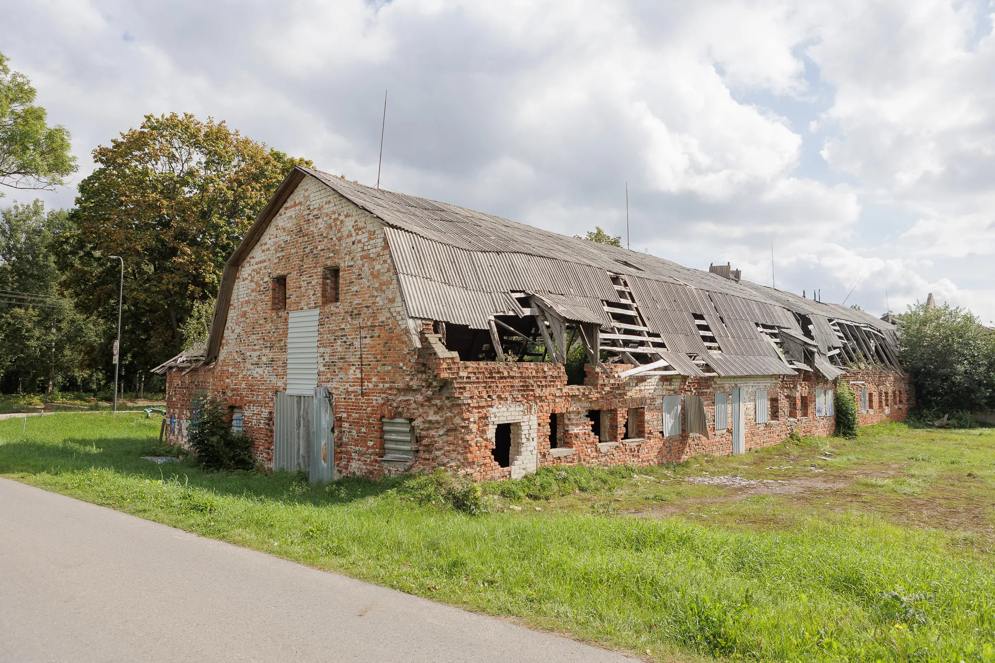 Griaunami statiniai Šilainiuose