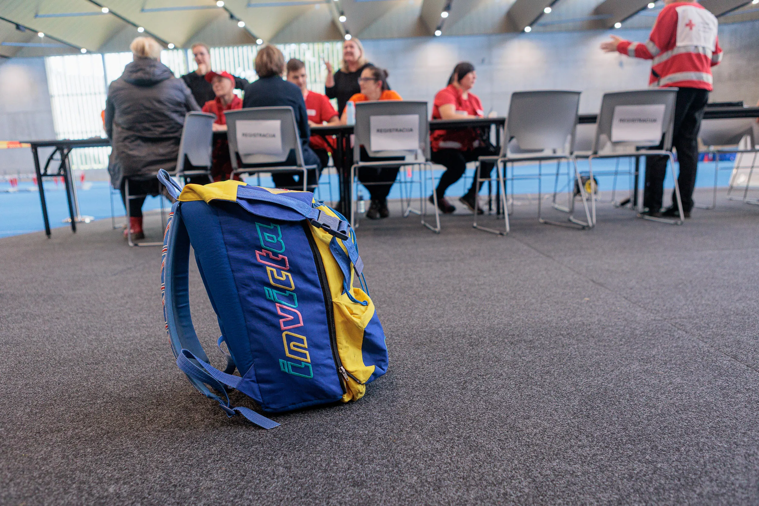 Evakuojamų žmonių priėmimo pratybos lengvosios atletikos manieže / R. Tenio nuotr.