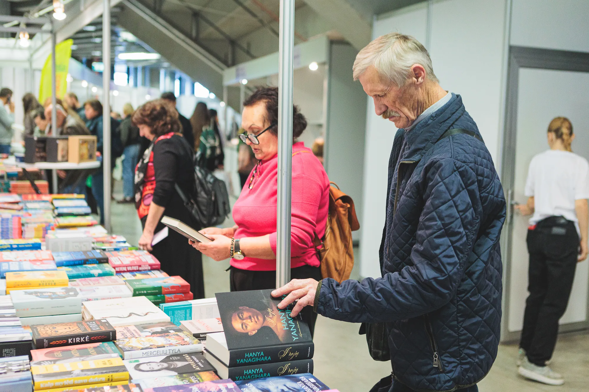 Knygų mugė ir rinkis prekę lietuvišką / R. Tenio nuotr.