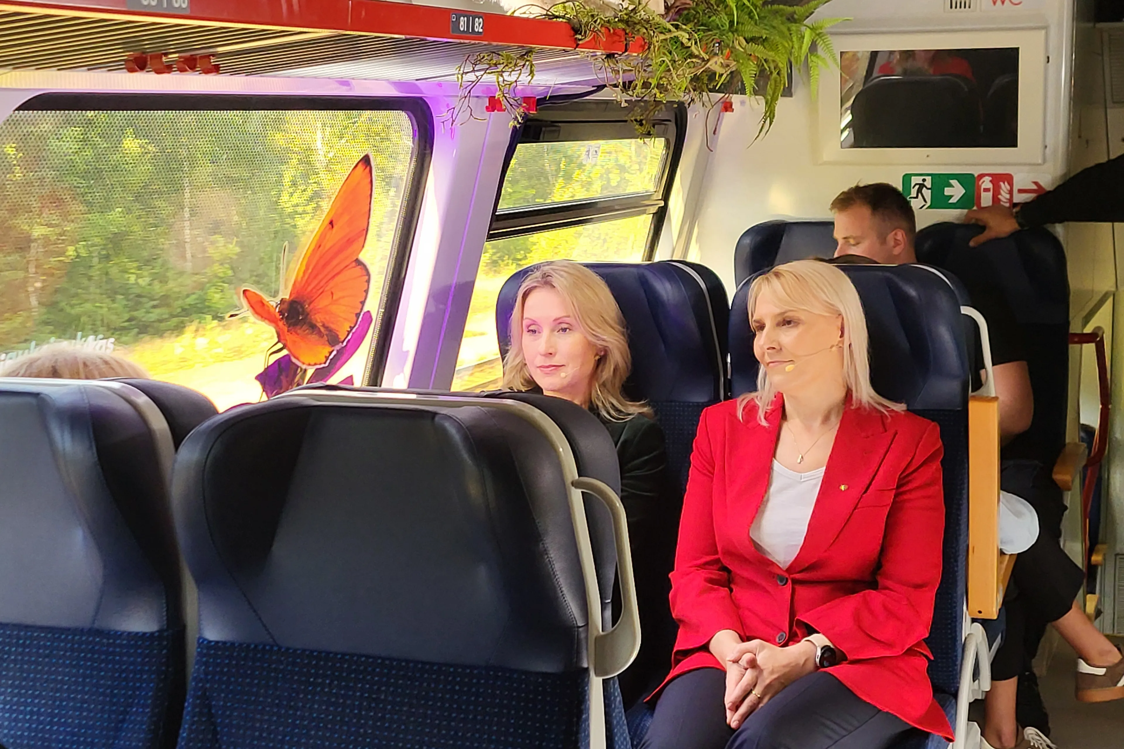 Auksė Ūsienė (dešinėje) ir Margarita Šešelgytė. Juditos Astrovienės nuotr.