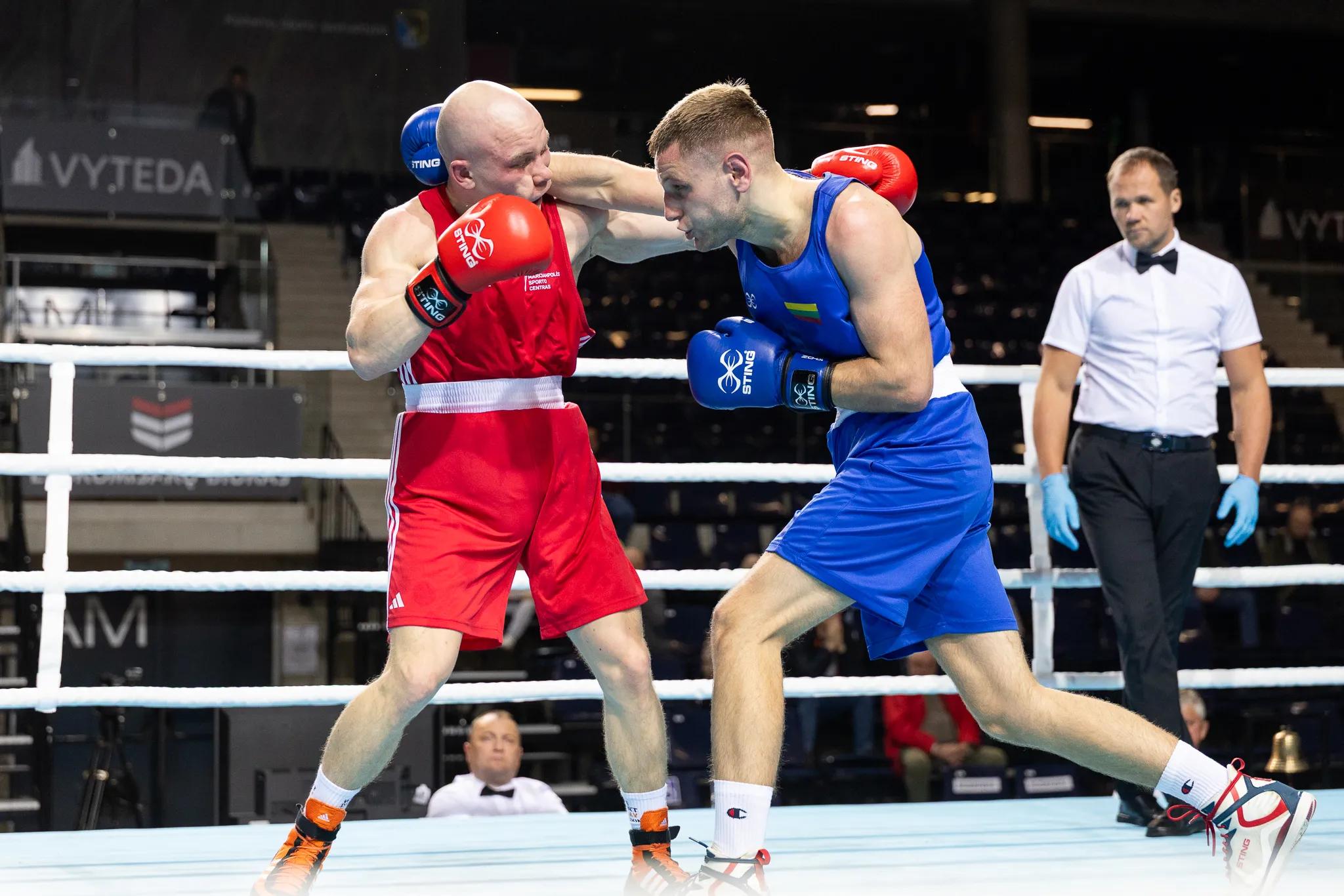 Andriejaus Lavrenovo ir Modesto Žmuidinos akistata