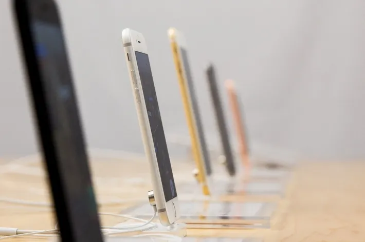 Prekės, vartotojai, telefonai