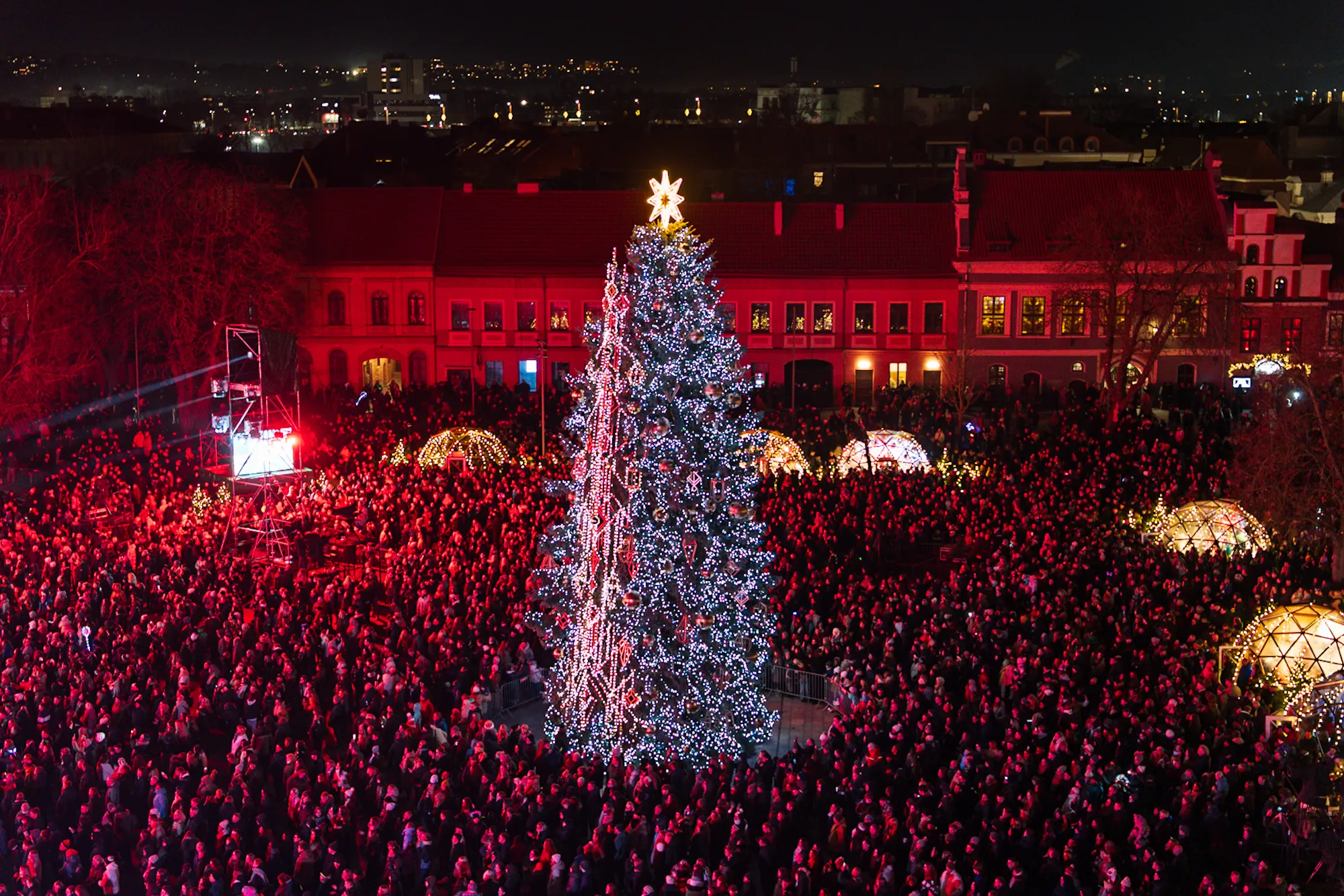 Kaunas įžiebė Kalėdų eglę / R. Tenio nuotr.