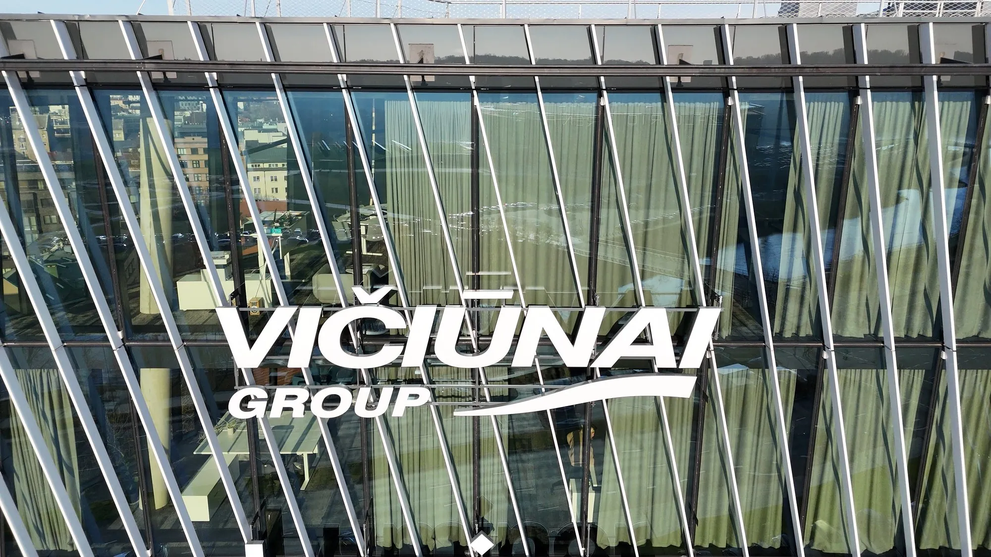 dji 20251107134648 0010 d 002mp400 00 03 14still001