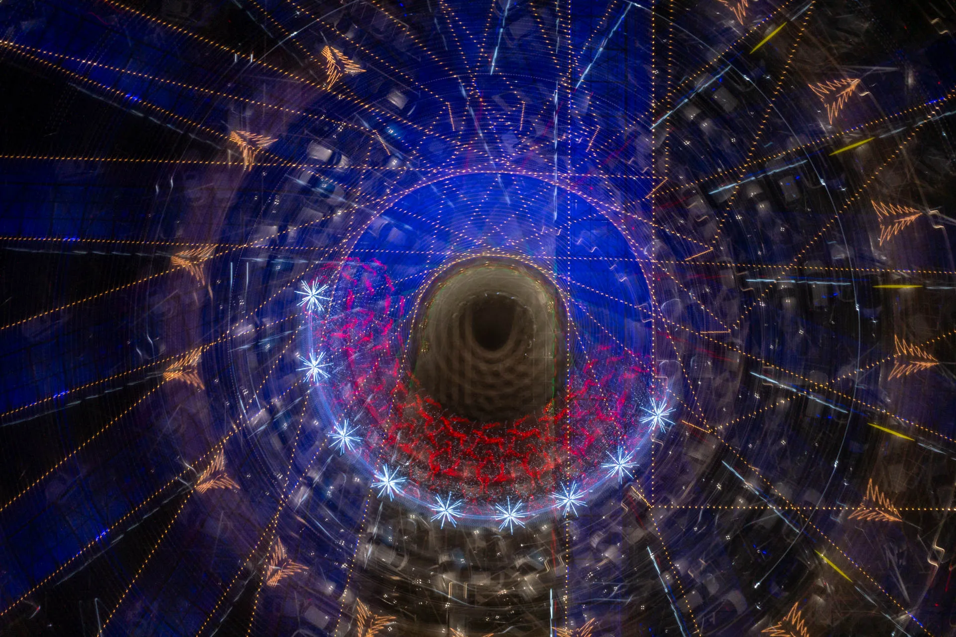 Fotografijų ciklas „Šviesa. Mandalos“ / A. Repšio nuotr.