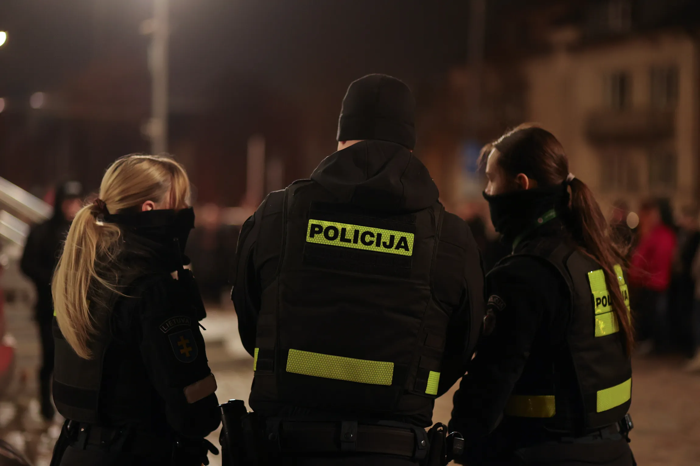 Policija / Pagerbtos nužudytos merginos / R. Tenio nuotr.