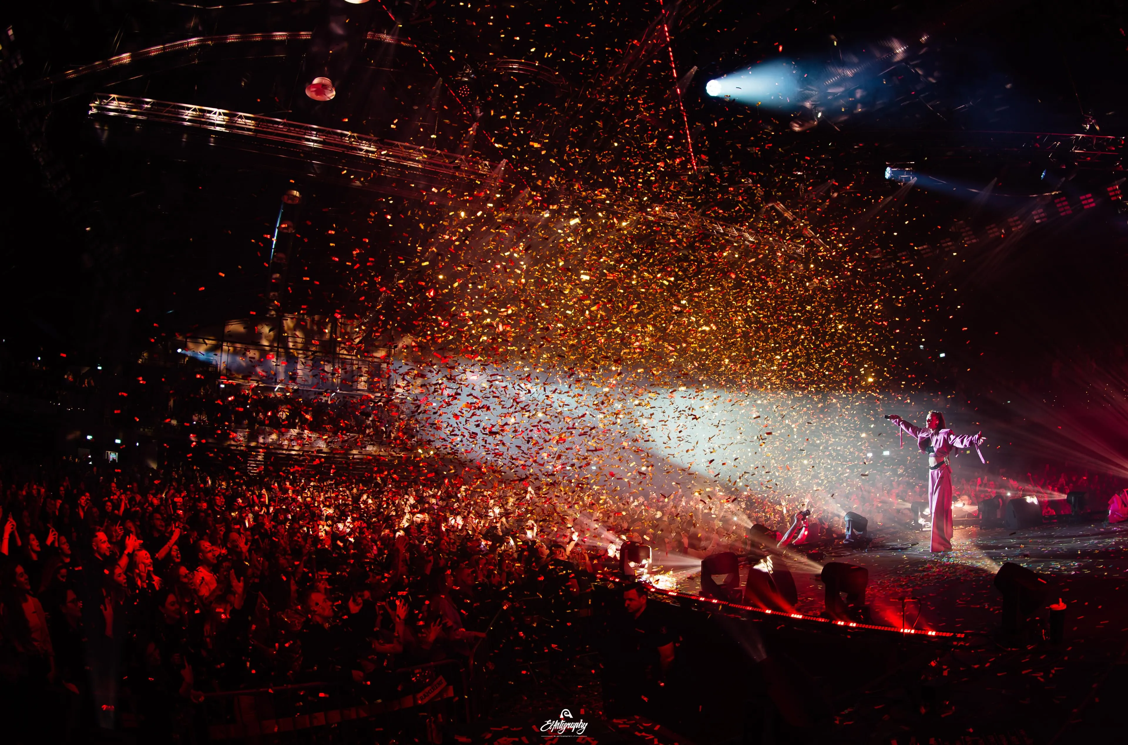 Adrinos šou akimirka / El Artography nuotr.