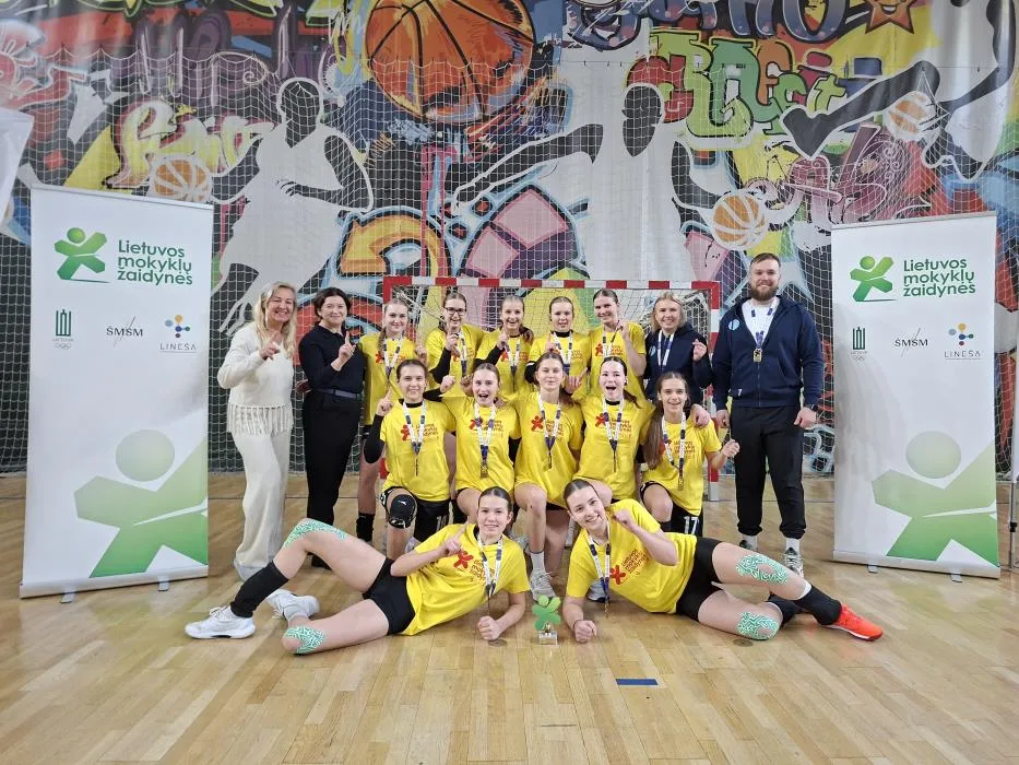 A. Mitkaus pagrindinės mokyklos merginų rankinio komanda / KRS nuotr.