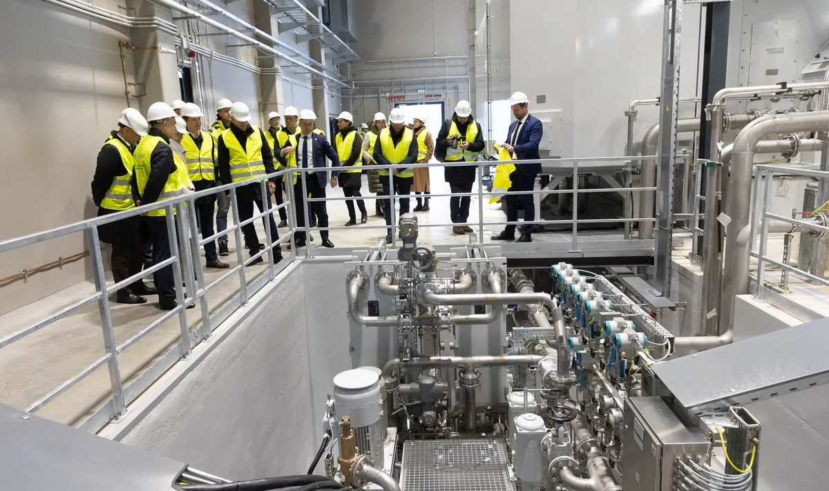 Telšiuose įjungtas Lietuvos elektros energetikos sistemos savarankišką veikimą užtikrinantis įrenginys – vienas iš trijų sinchroninių kompensatorių / ELTOS nuotr.