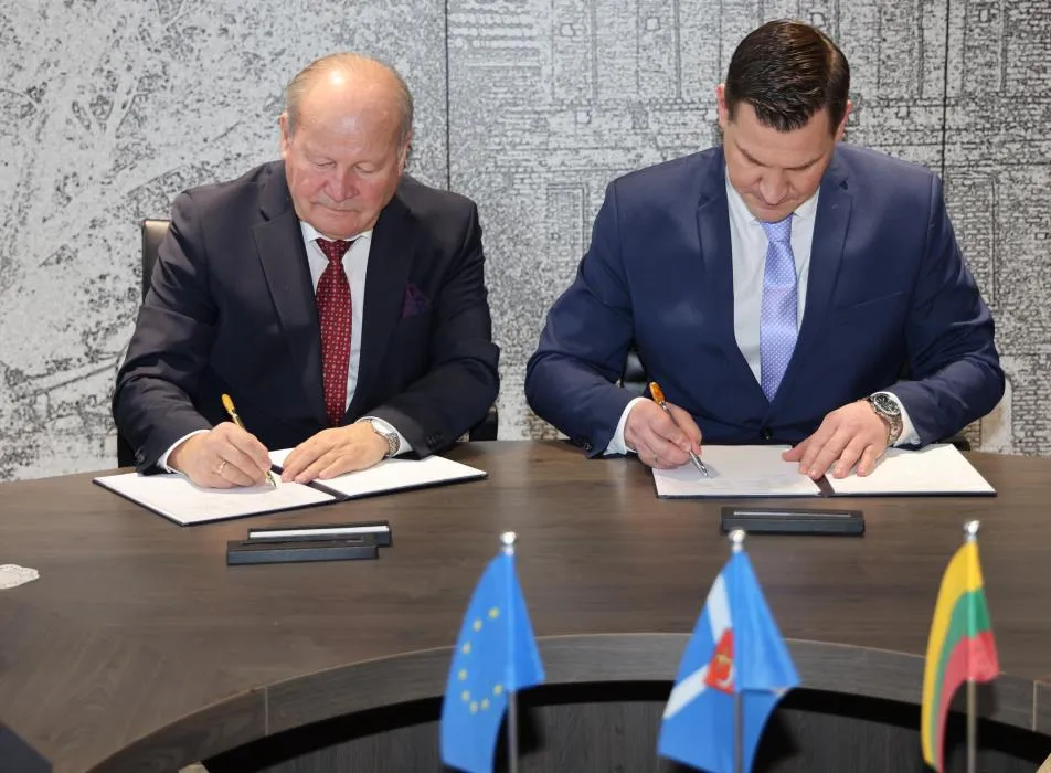 Valerijus Makūnas, Andrius Brusokas