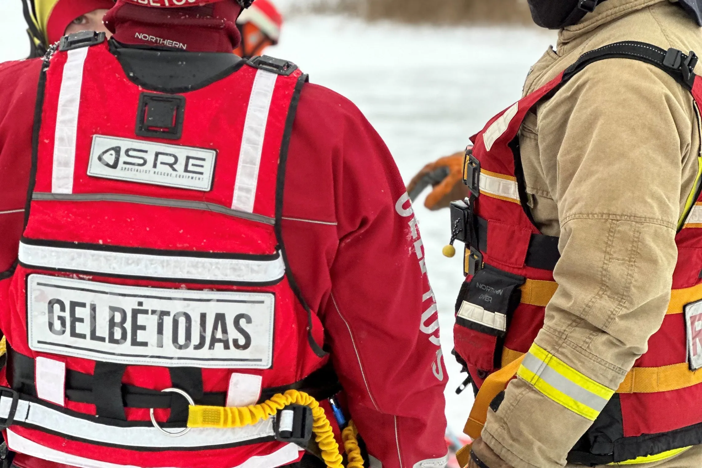 Ugniagesiai gelbėtojai, ledas