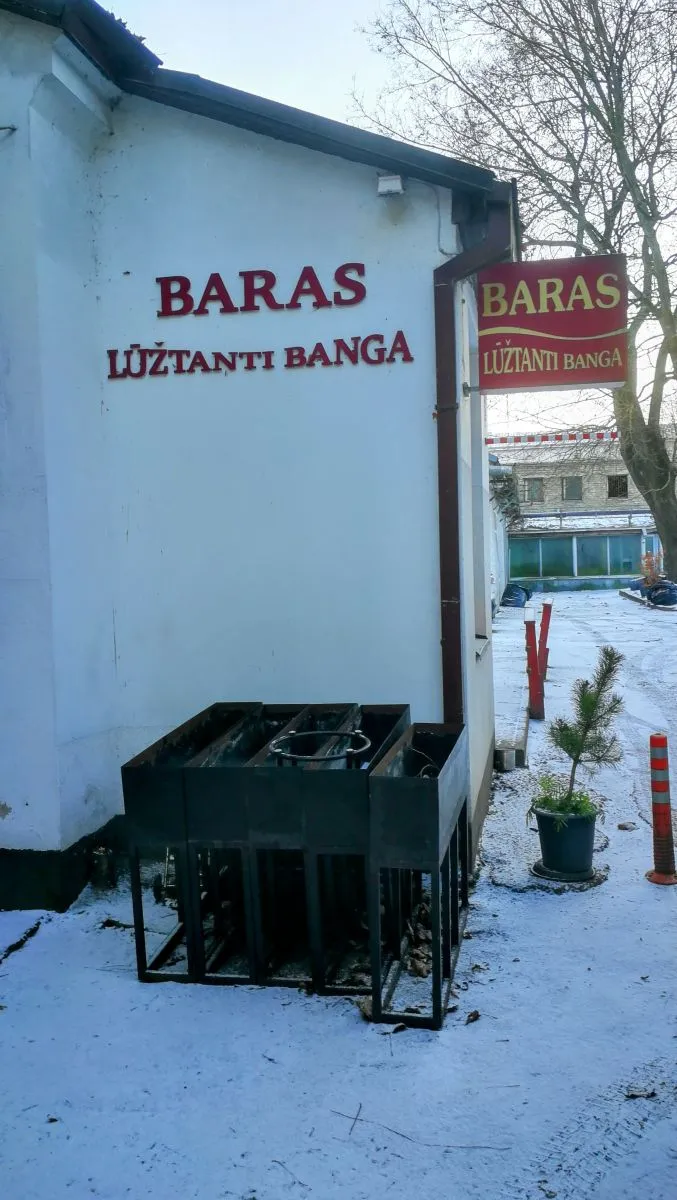 Užsidarė tris dešimtmečius Kaune veikusi kavinė-baras „Lūžtanti banga“