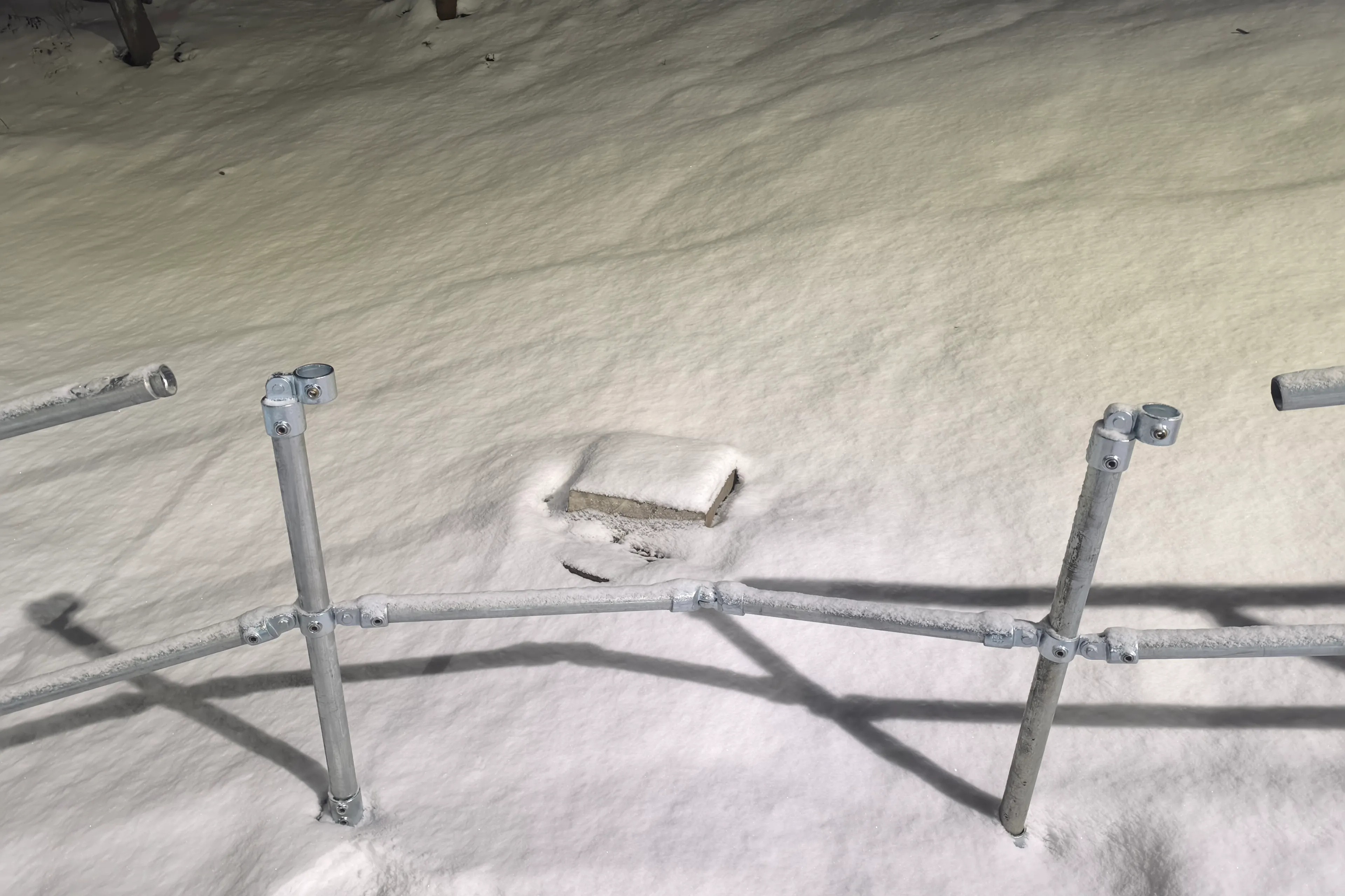 Apgadinti Milikonių kalno turėklai / Skaitytojų nuotr.