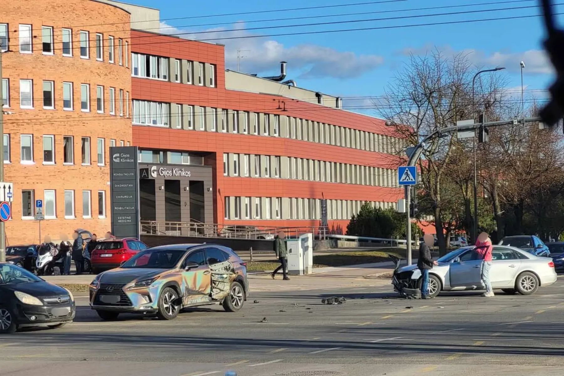 Avarija Savanorių pr. sankryžoje